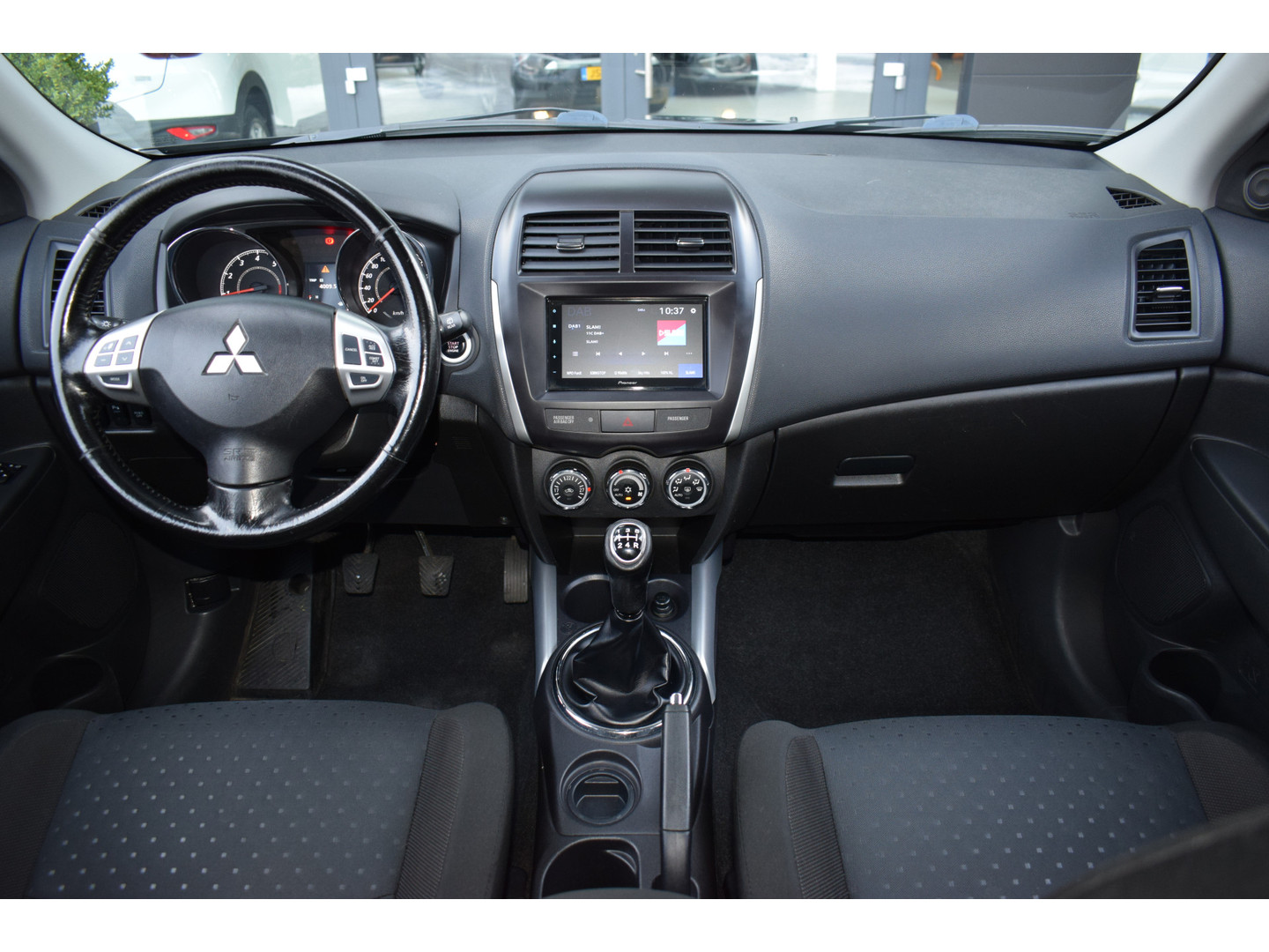 Mitsubishi Mitsubishi