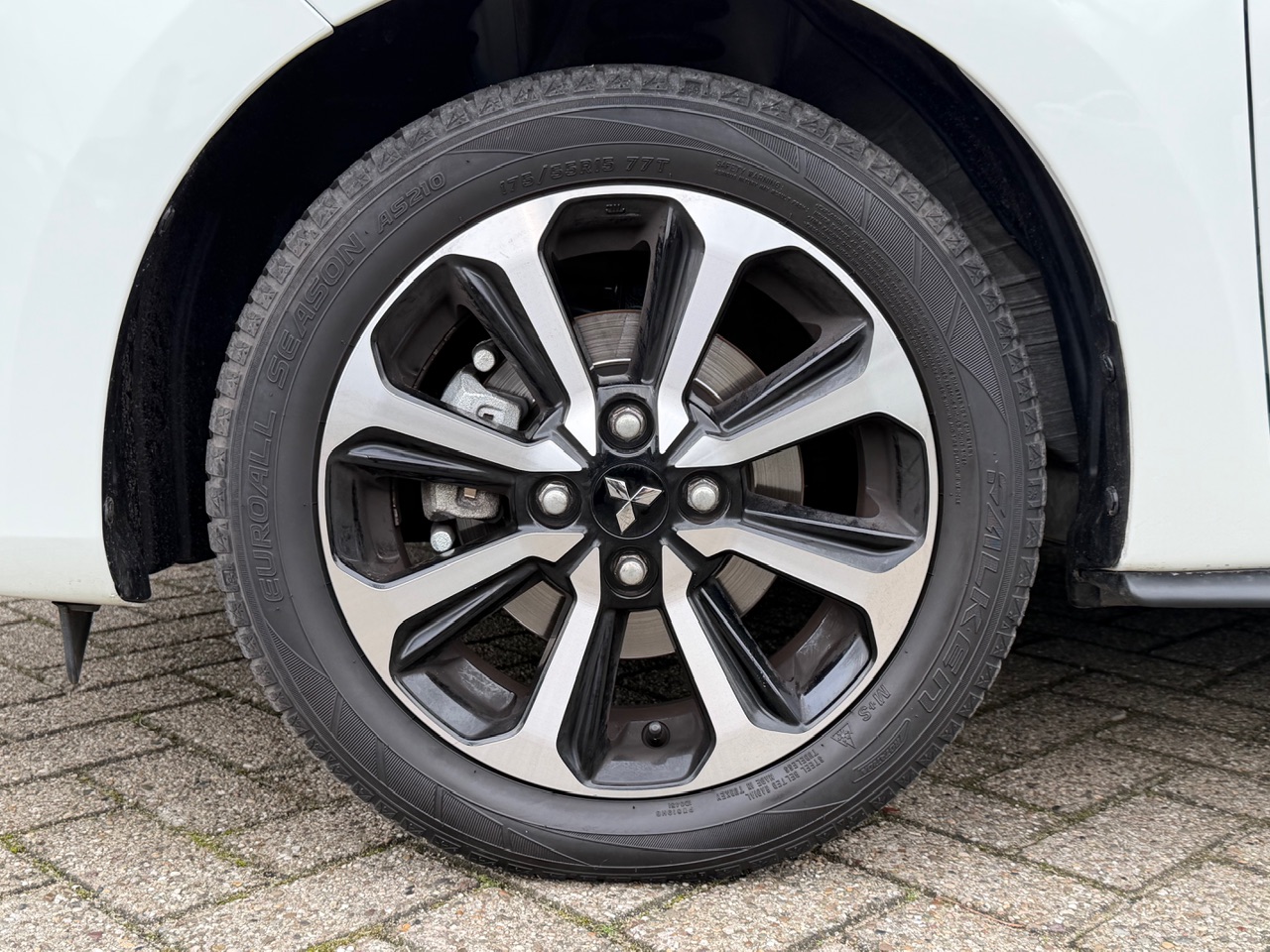 Mitsubishi Mitsubishi