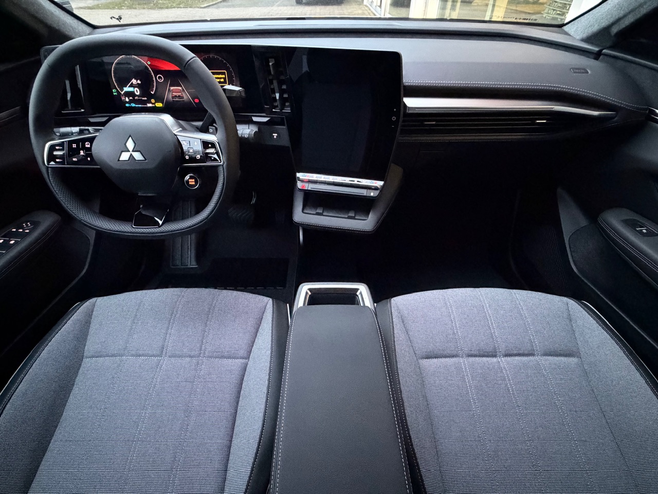 Mitsubishi Mitsubishi