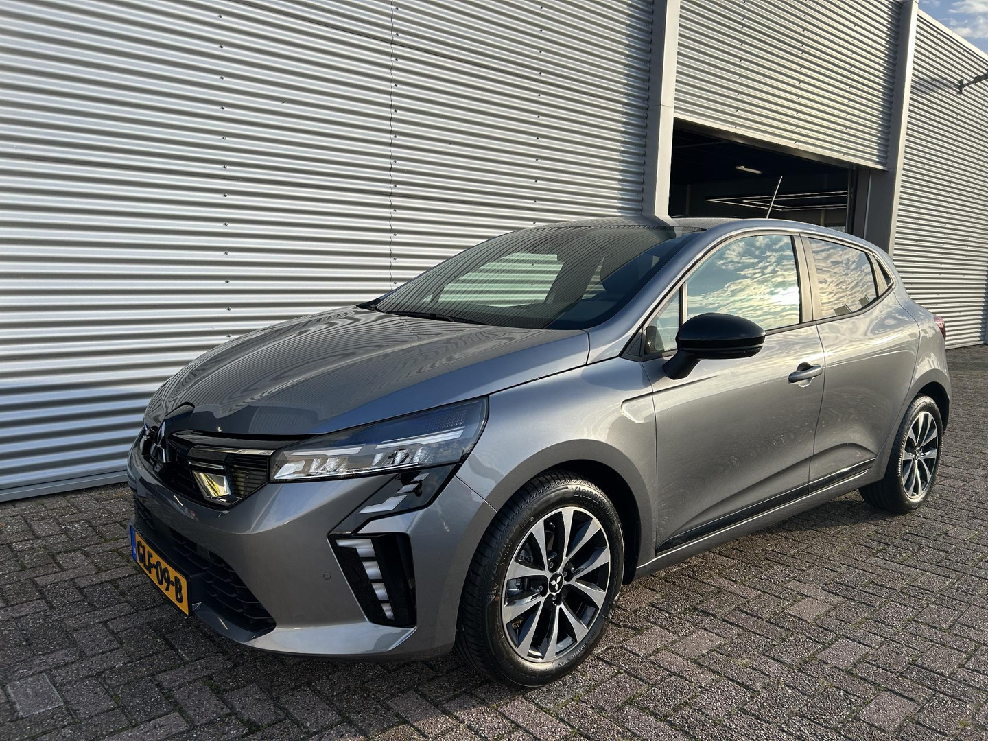 Mitsubishi Mitsubishi