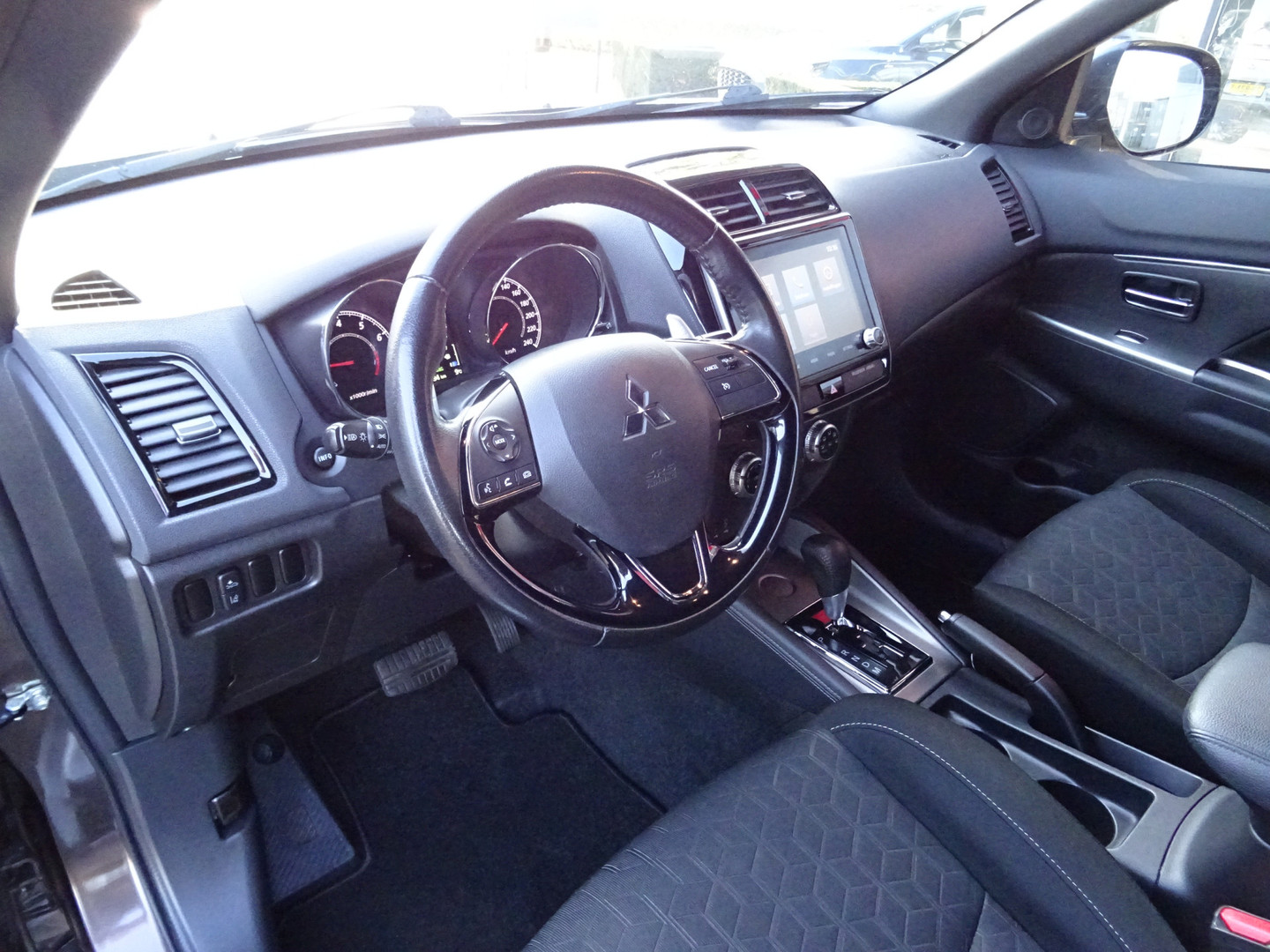 Mitsubishi Mitsubishi