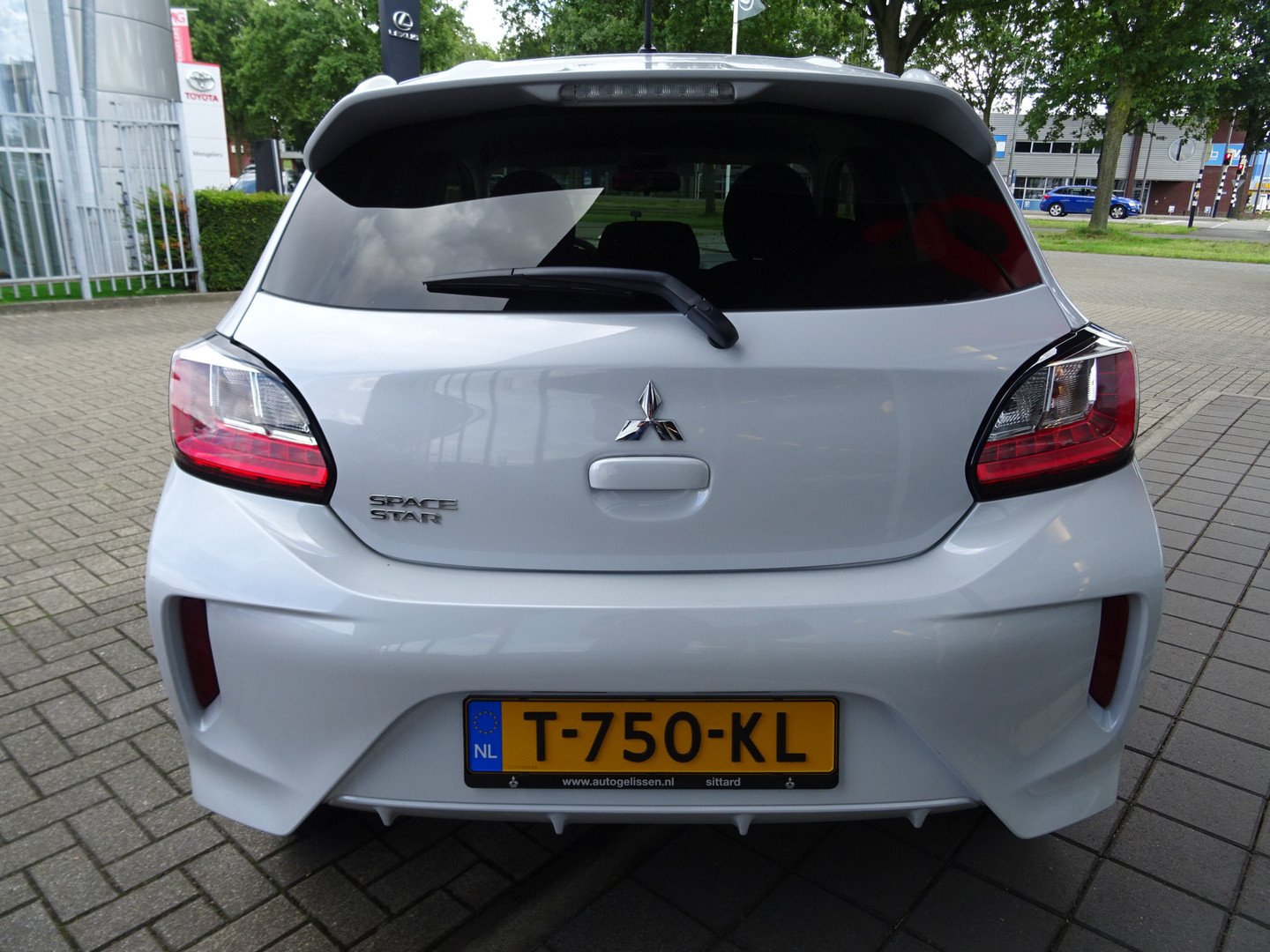 Mitsubishi Mitsubishi