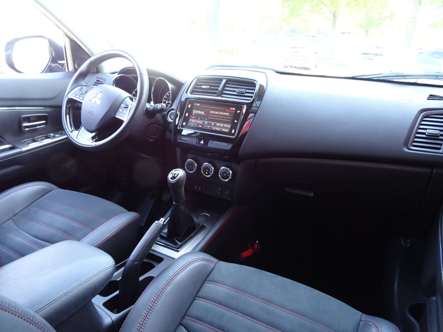 Mitsubishi Mitsubishi