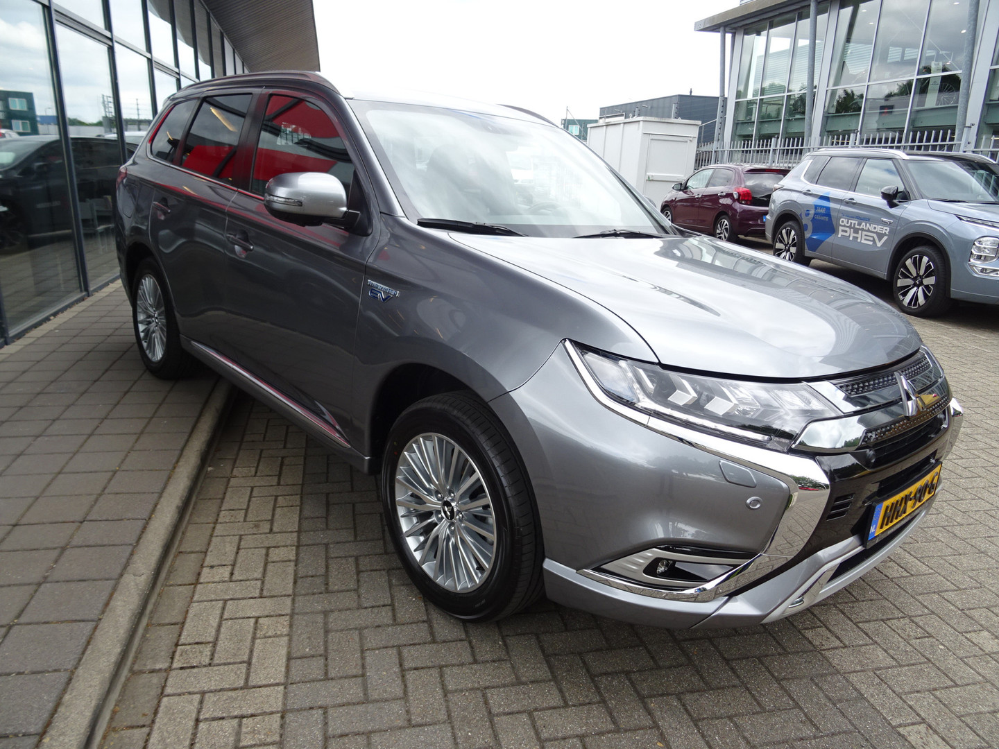 Mitsubishi Mitsubishi