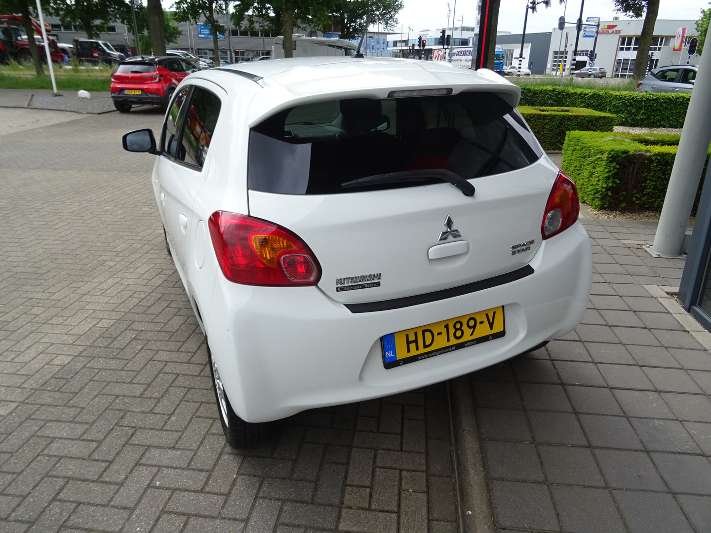 Mitsubishi Mitsubishi