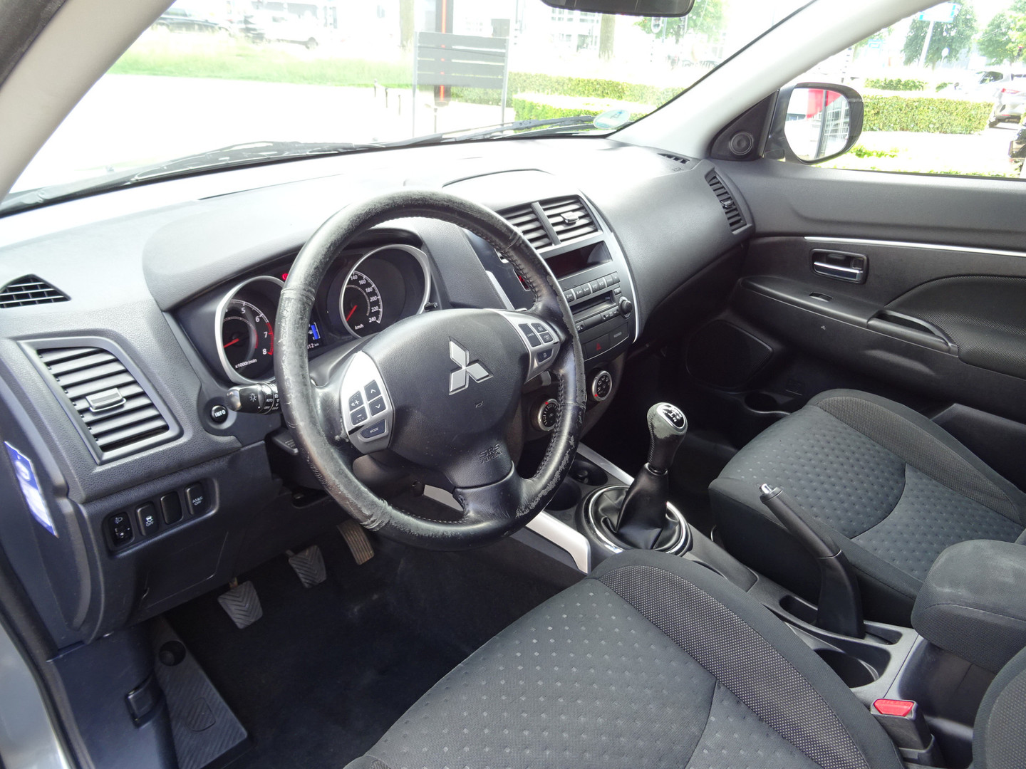 Mitsubishi Mitsubishi