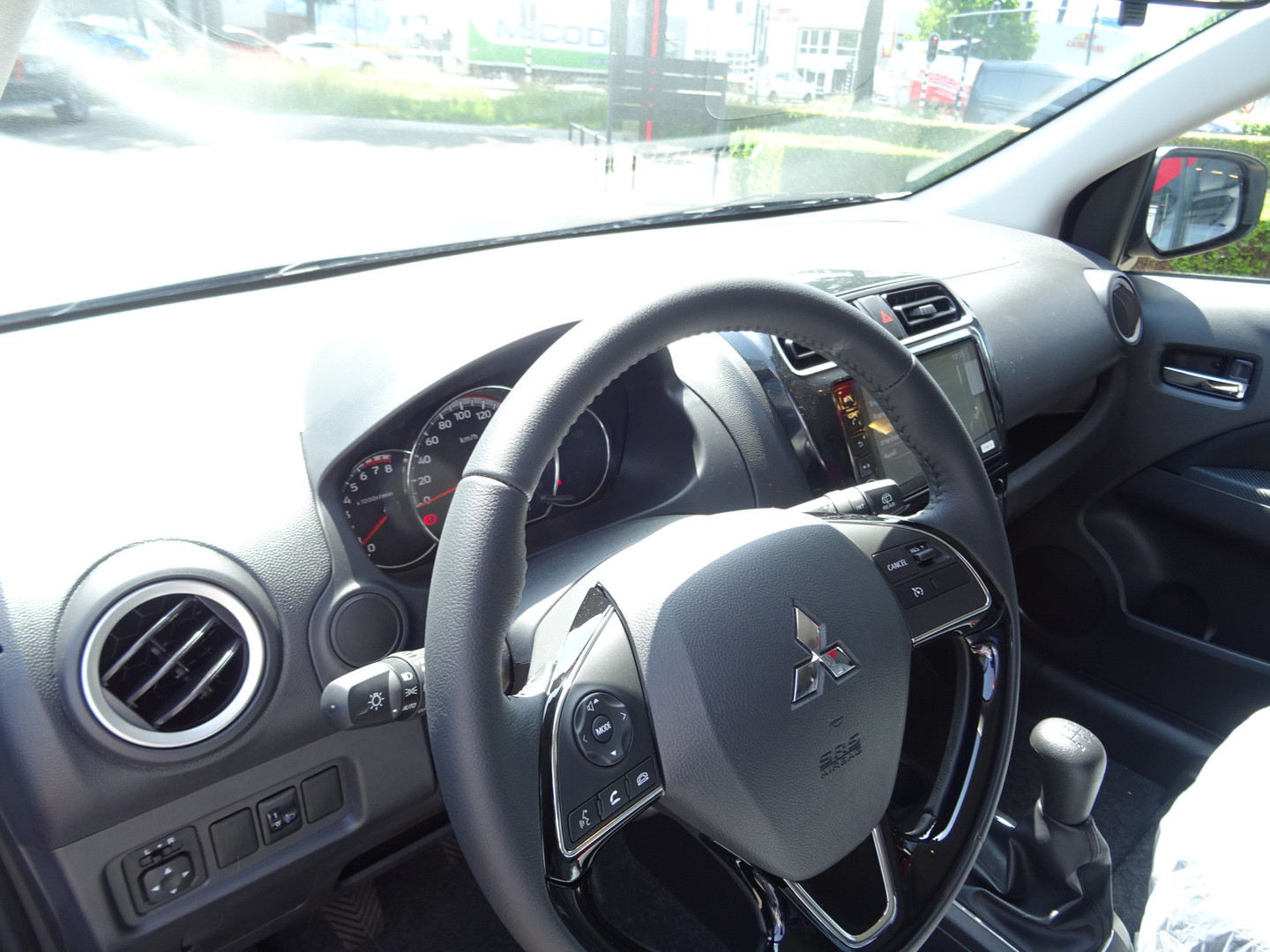 Mitsubishi Mitsubishi