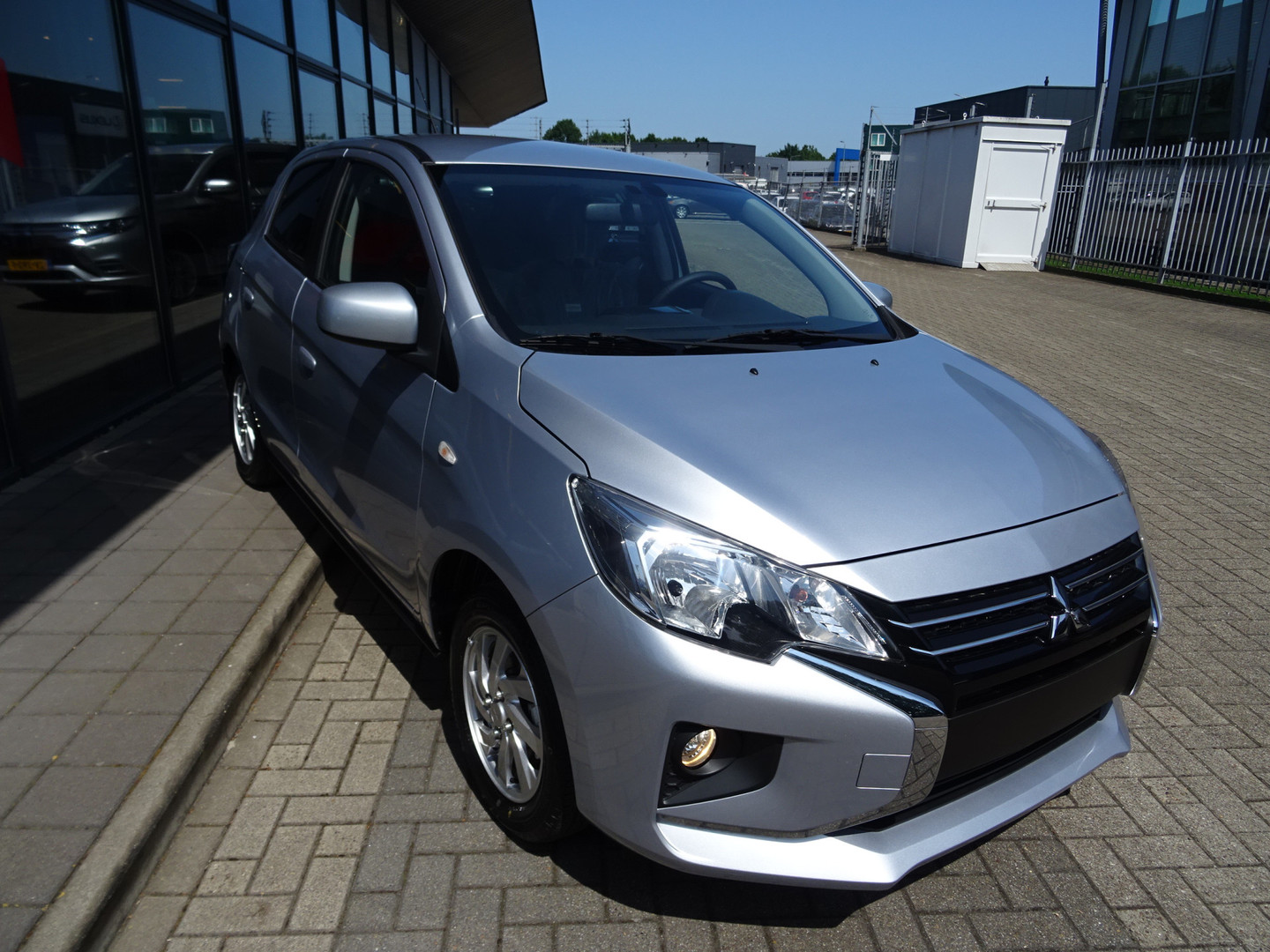 Mitsubishi Mitsubishi