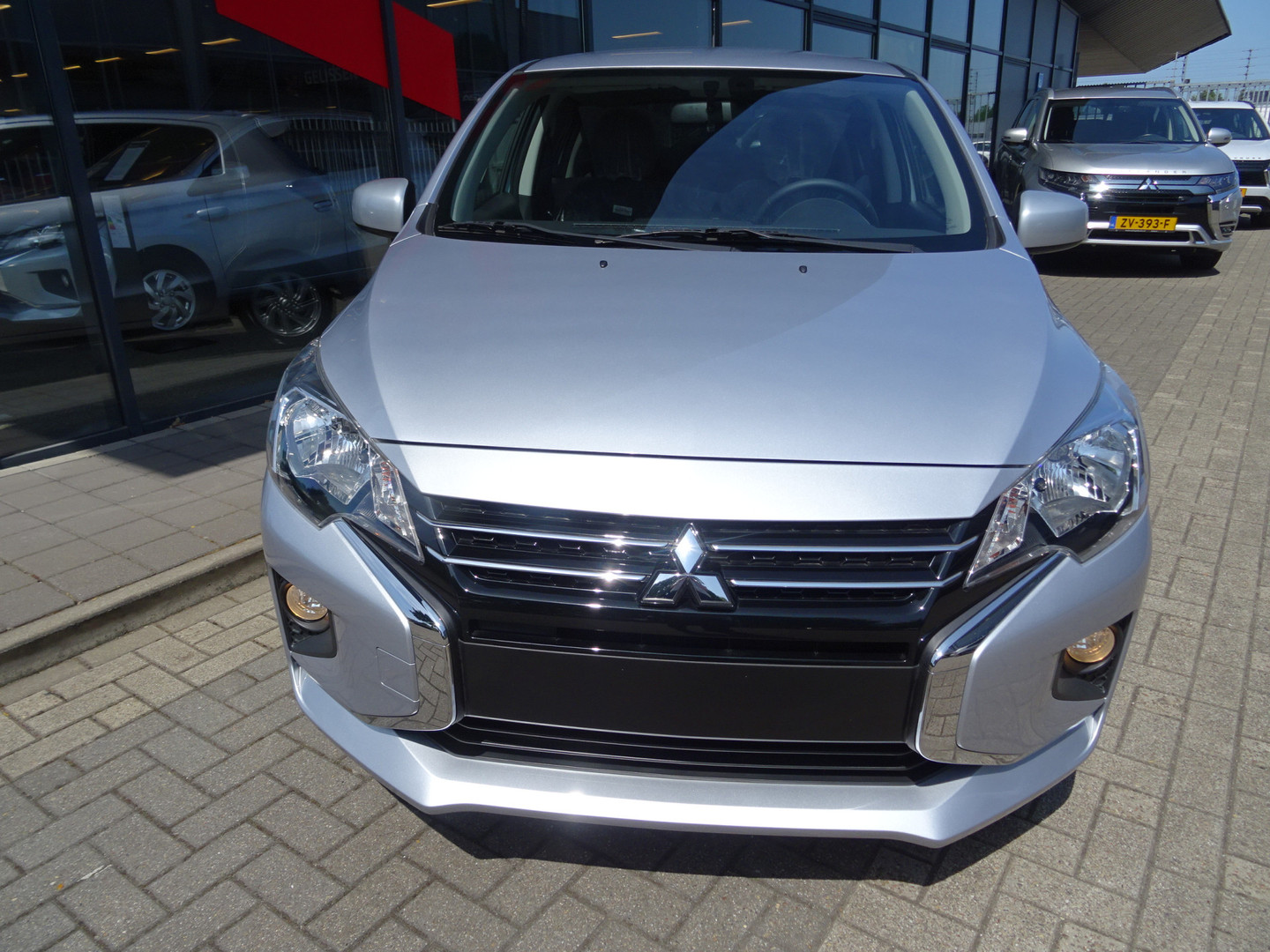 Mitsubishi Mitsubishi