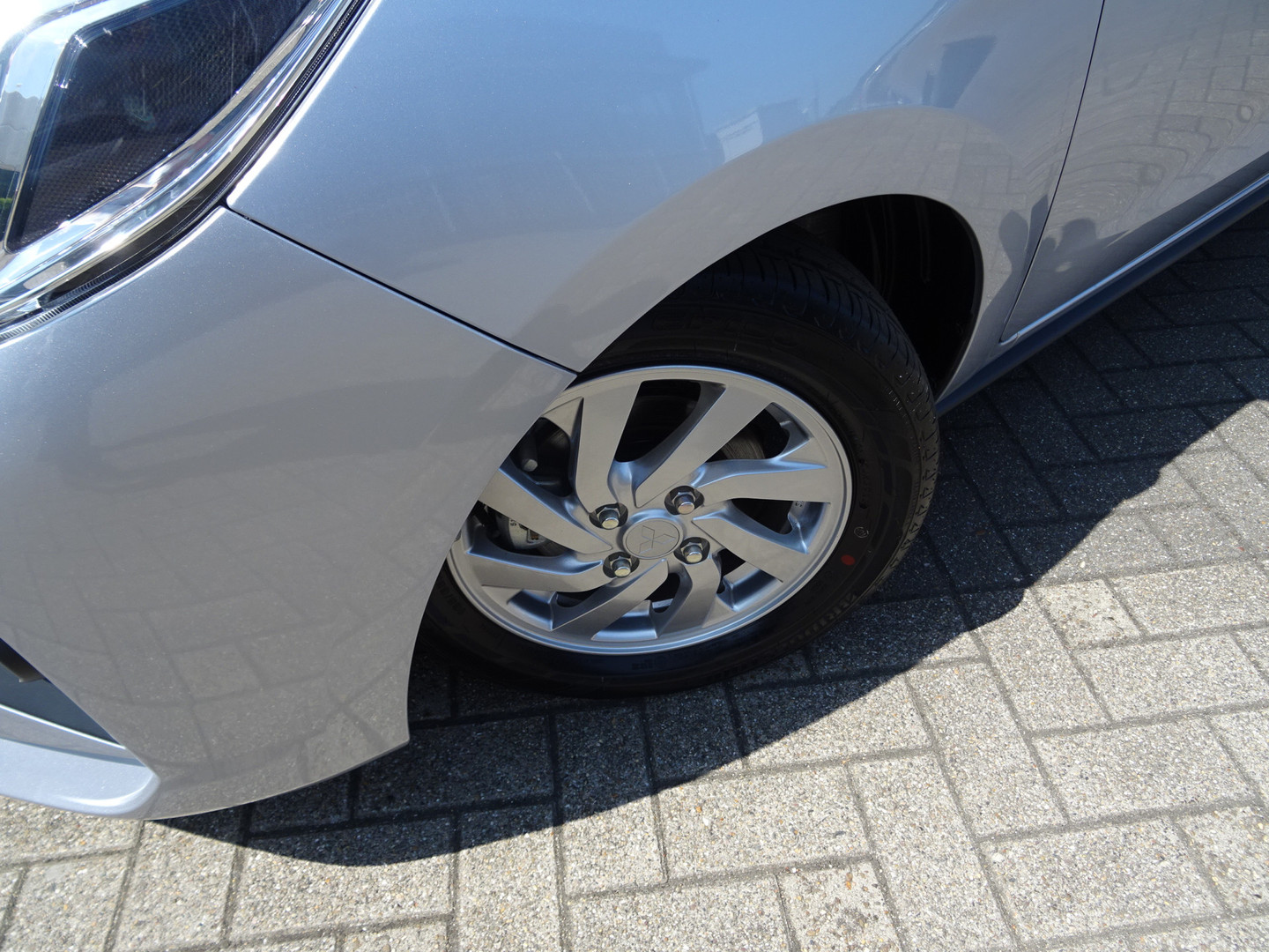 Mitsubishi Mitsubishi