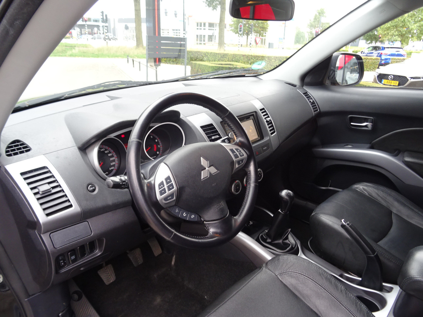 Mitsubishi Mitsubishi