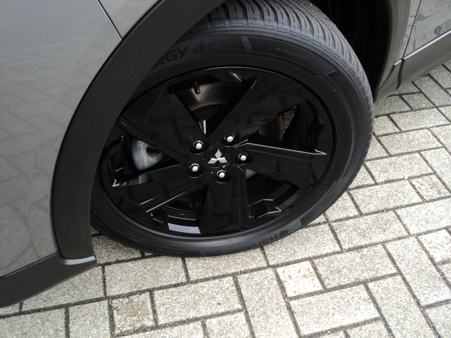 Mitsubishi Mitsubishi