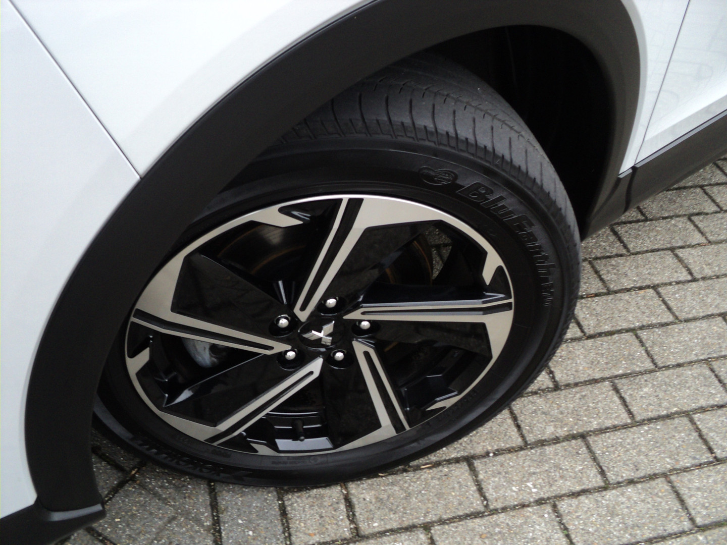 Mitsubishi Mitsubishi