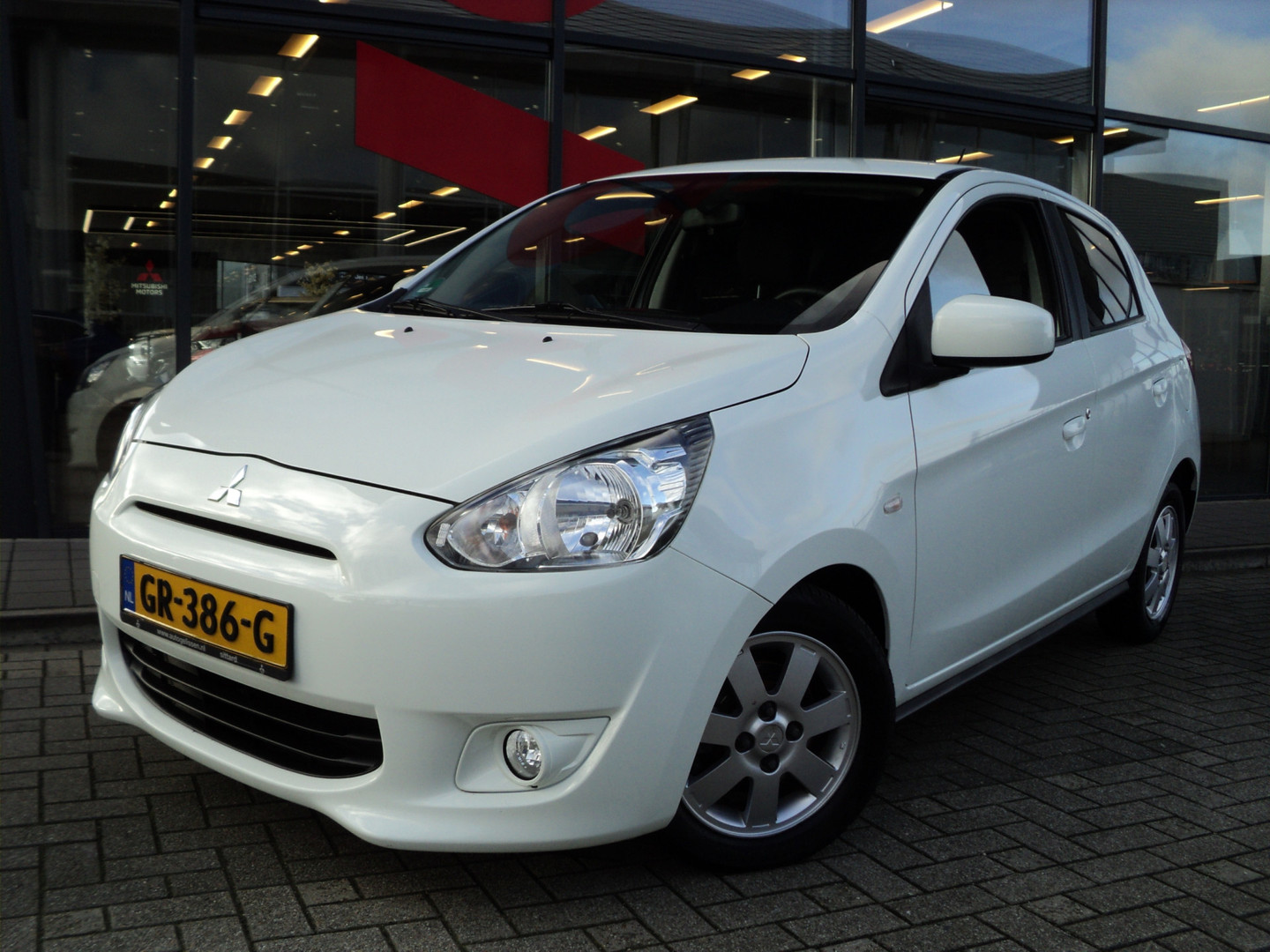 Mitsubishi Mitsubishi