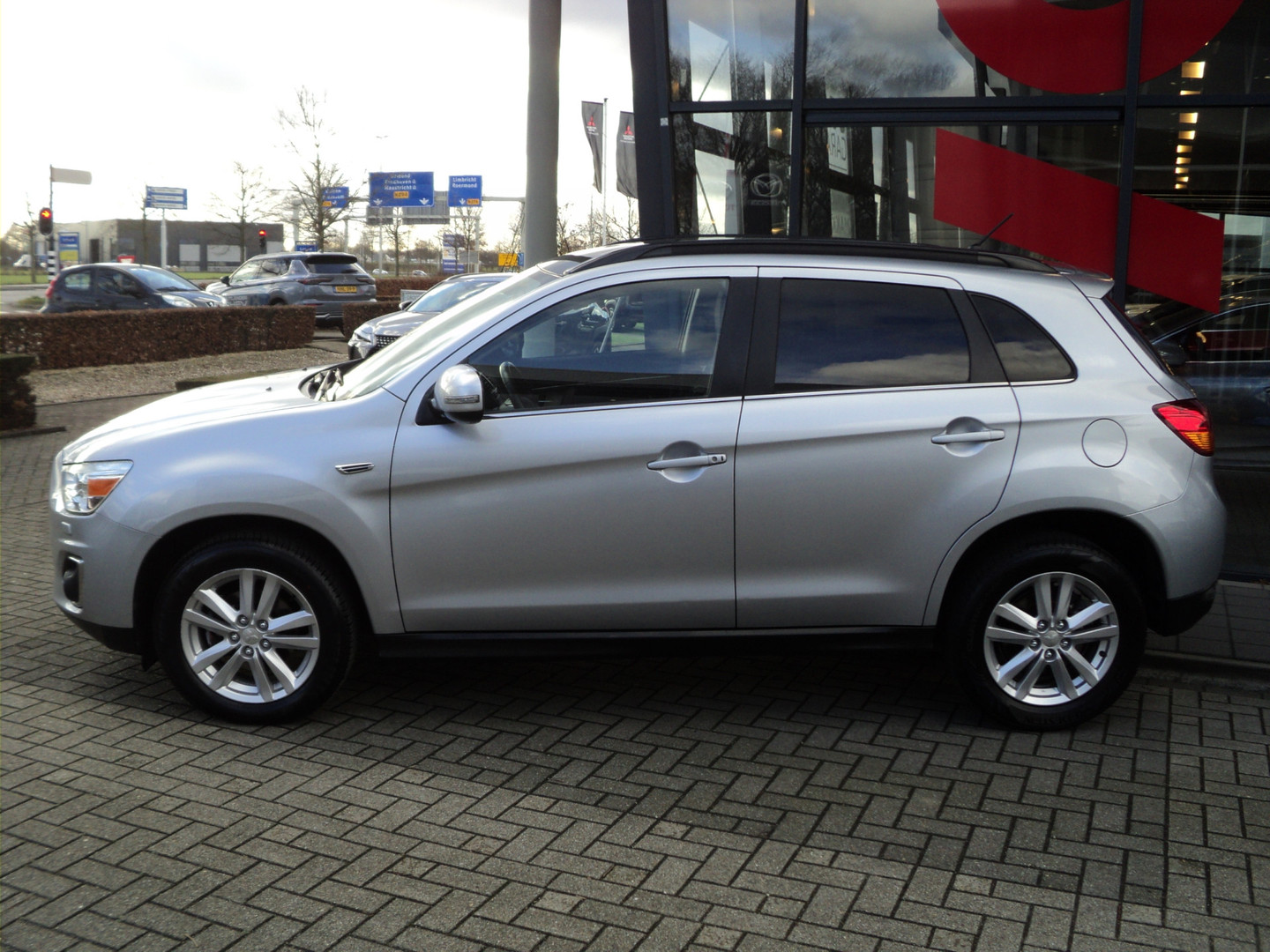 Mitsubishi Mitsubishi