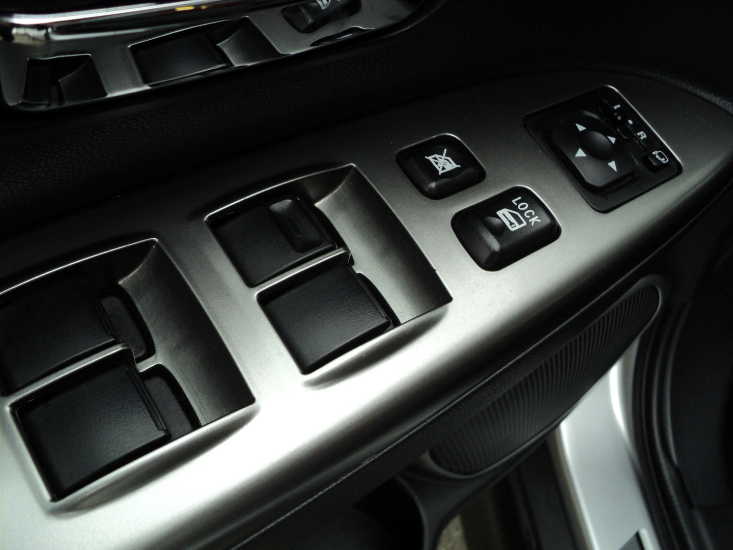 Mitsubishi Mitsubishi