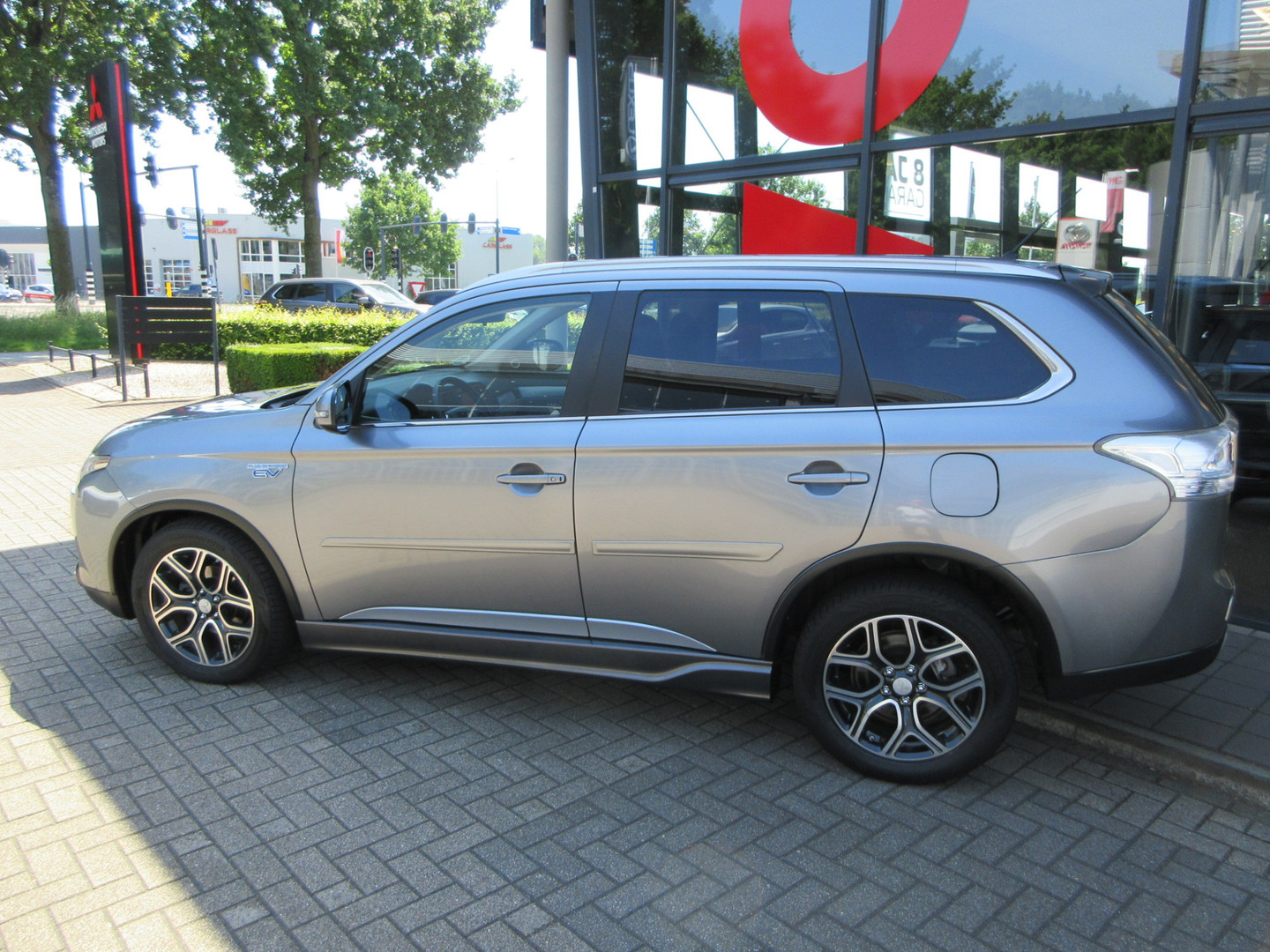 Mitsubishi Mitsubishi