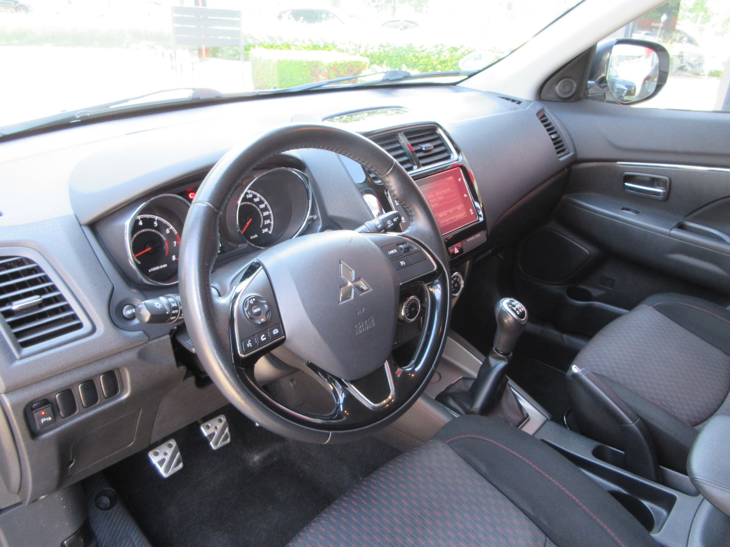 Mitsubishi Mitsubishi