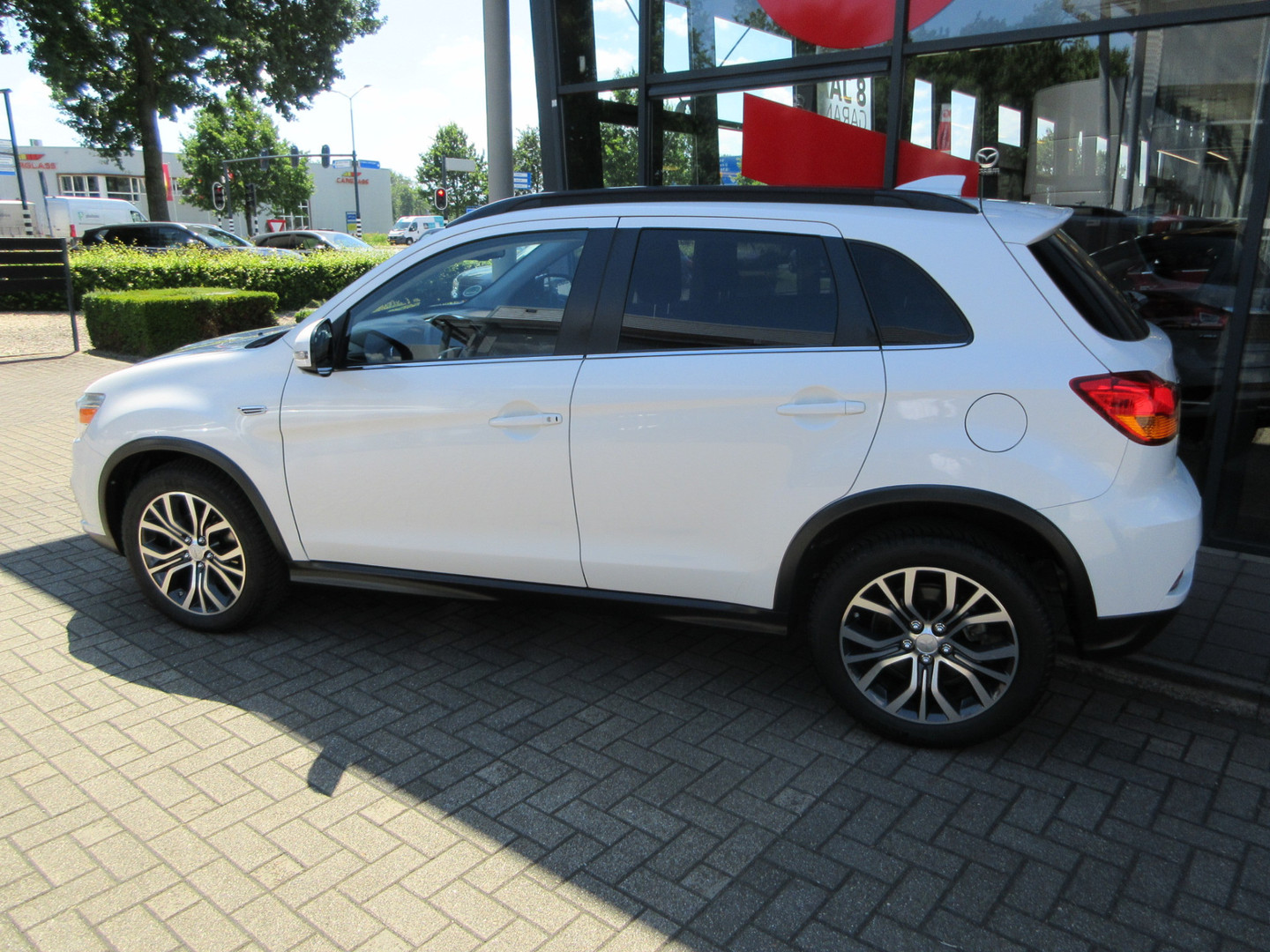 Mitsubishi Mitsubishi