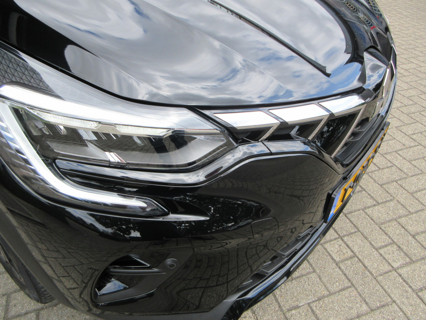 Mitsubishi Mitsubishi