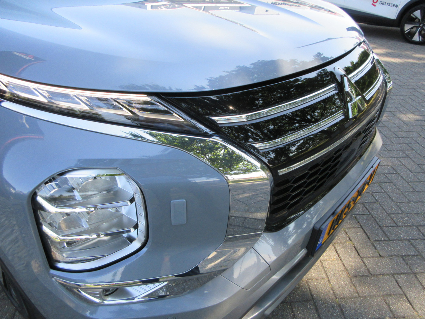 Mitsubishi Mitsubishi