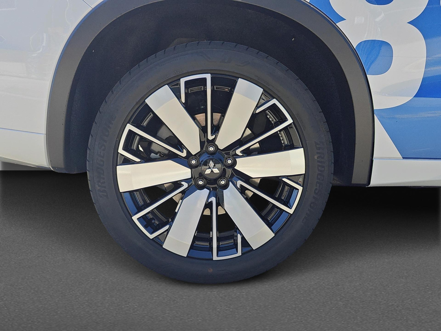 Mitsubishi Mitsubishi