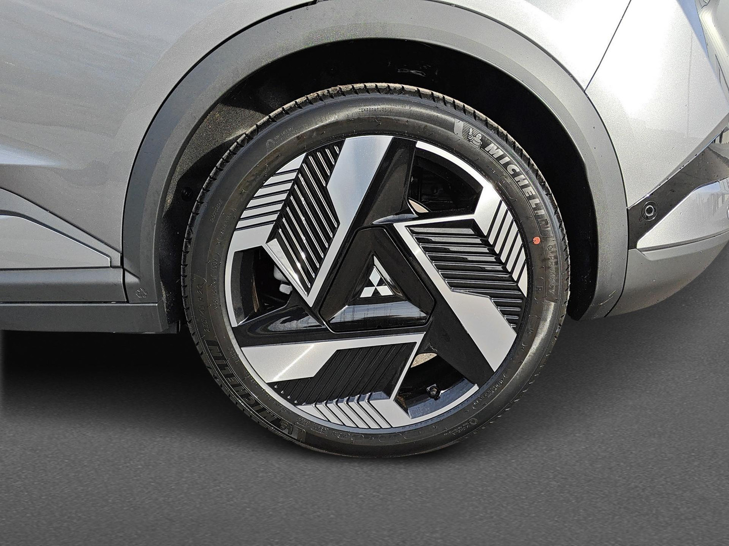 Mitsubishi Mitsubishi