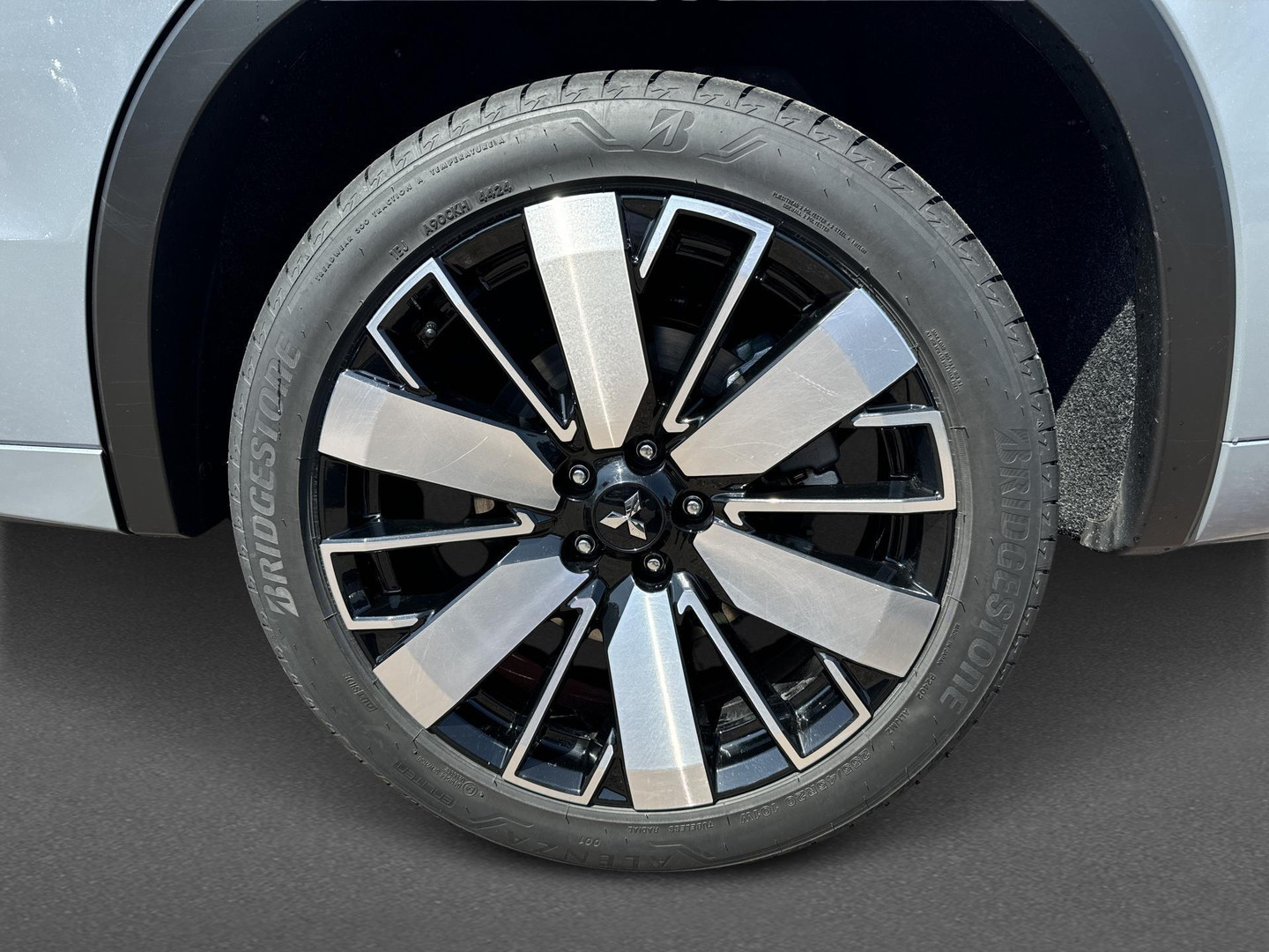 Mitsubishi Mitsubishi