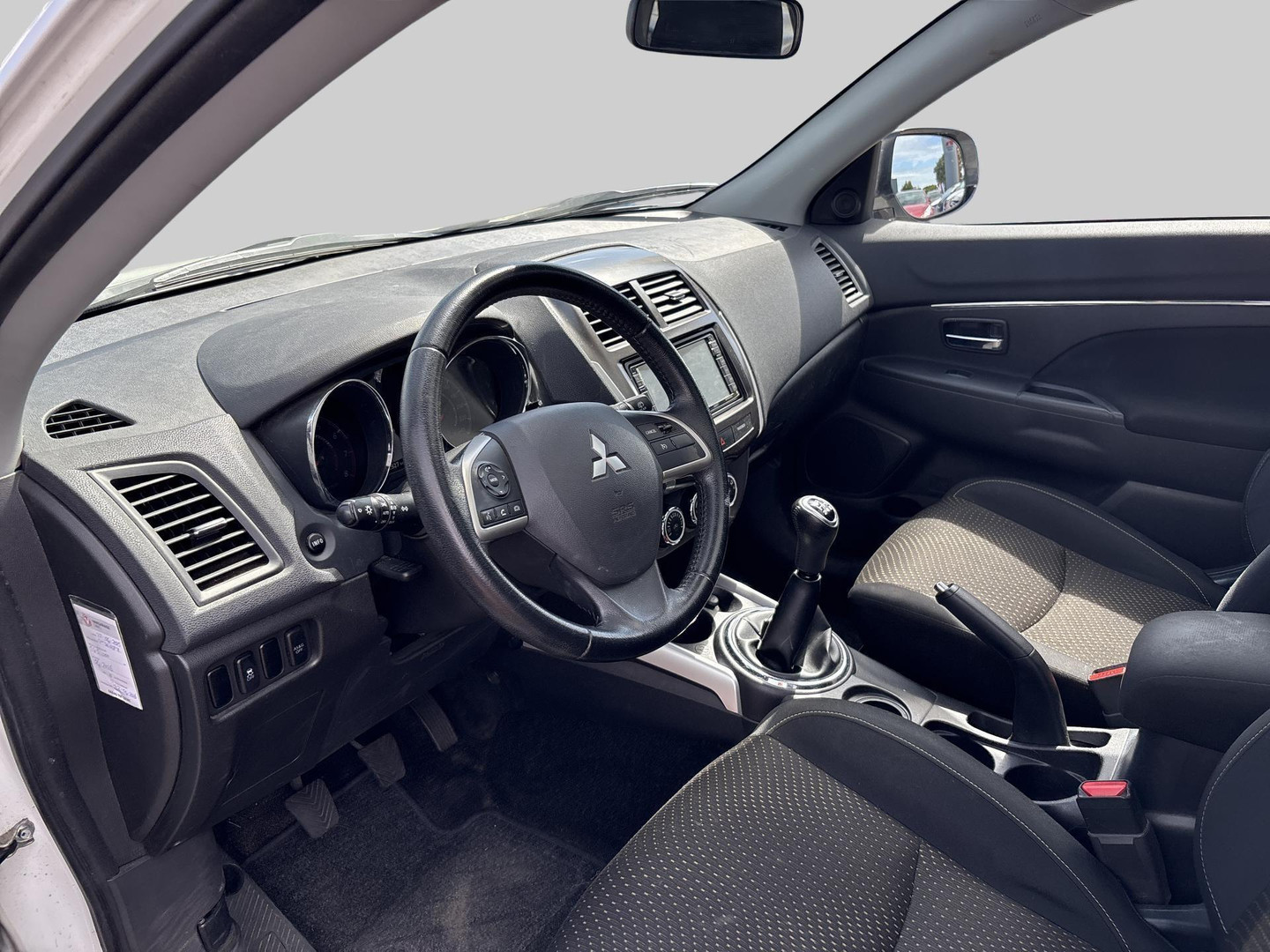 Mitsubishi Mitsubishi