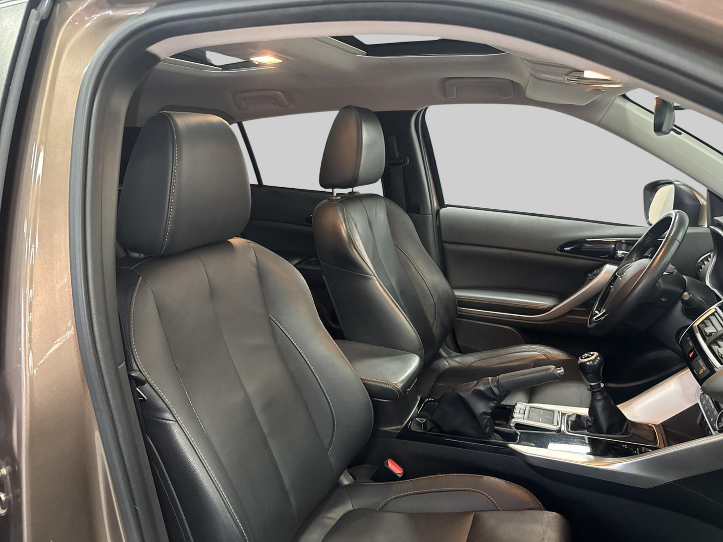 Mitsubishi Mitsubishi