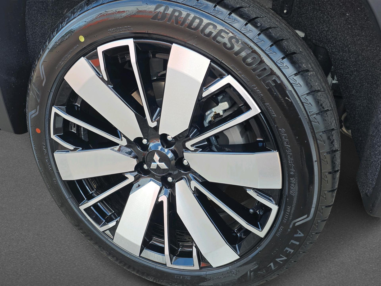 Mitsubishi Mitsubishi