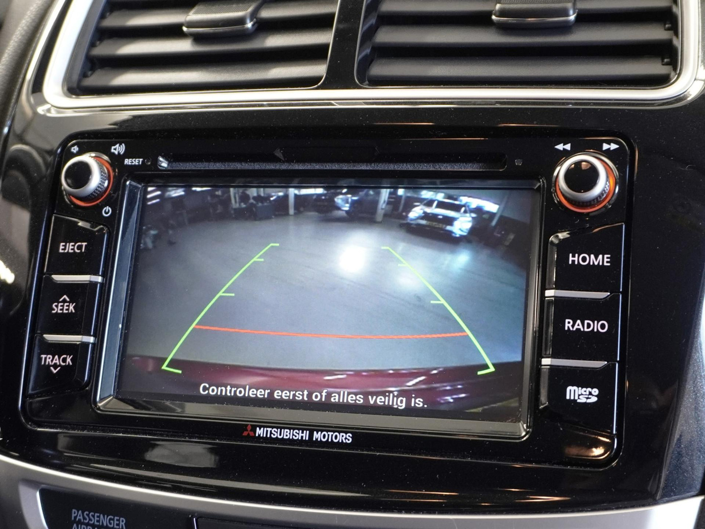 Mitsubishi Mitsubishi