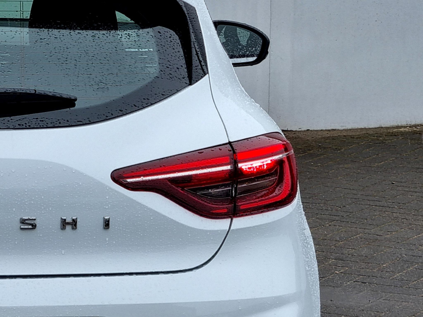 Mitsubishi Mitsubishi