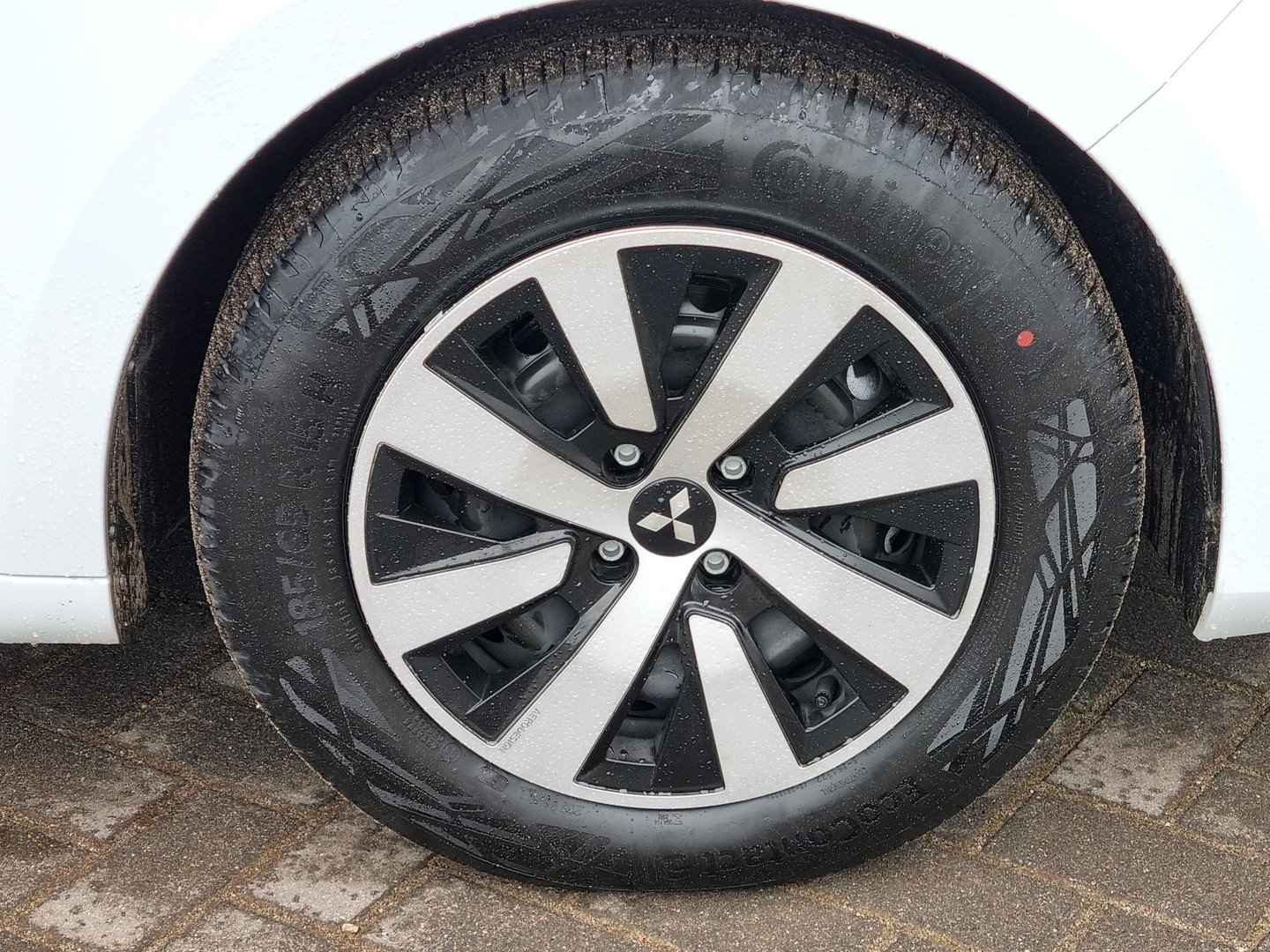 Mitsubishi Mitsubishi