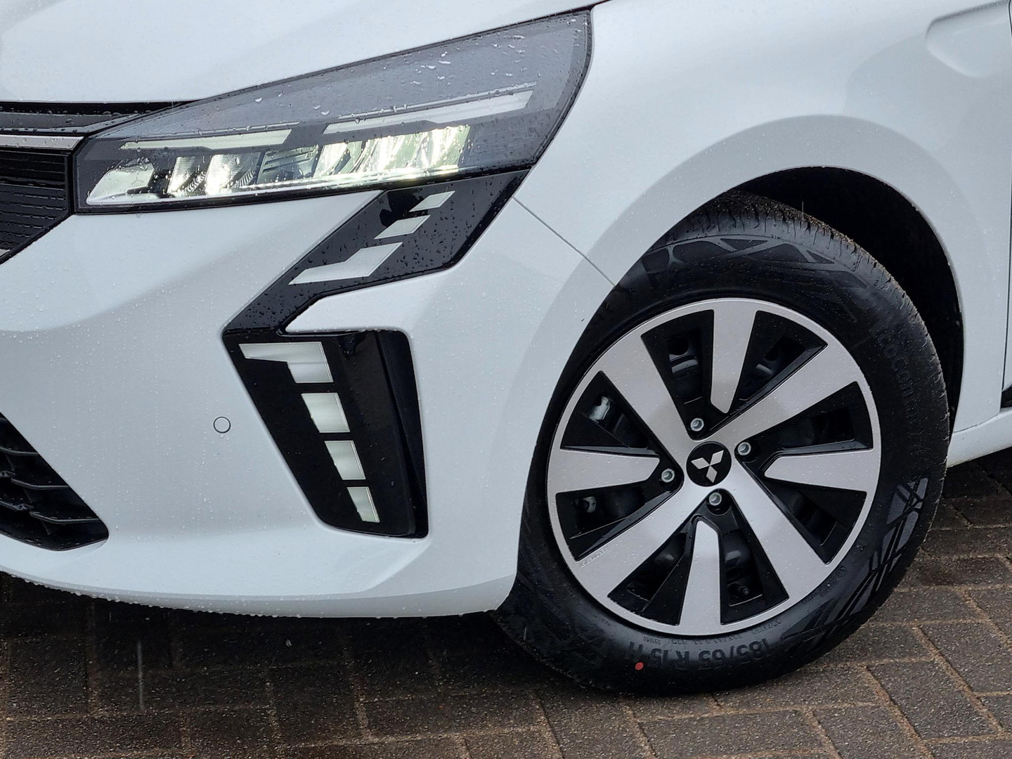 Mitsubishi Mitsubishi
