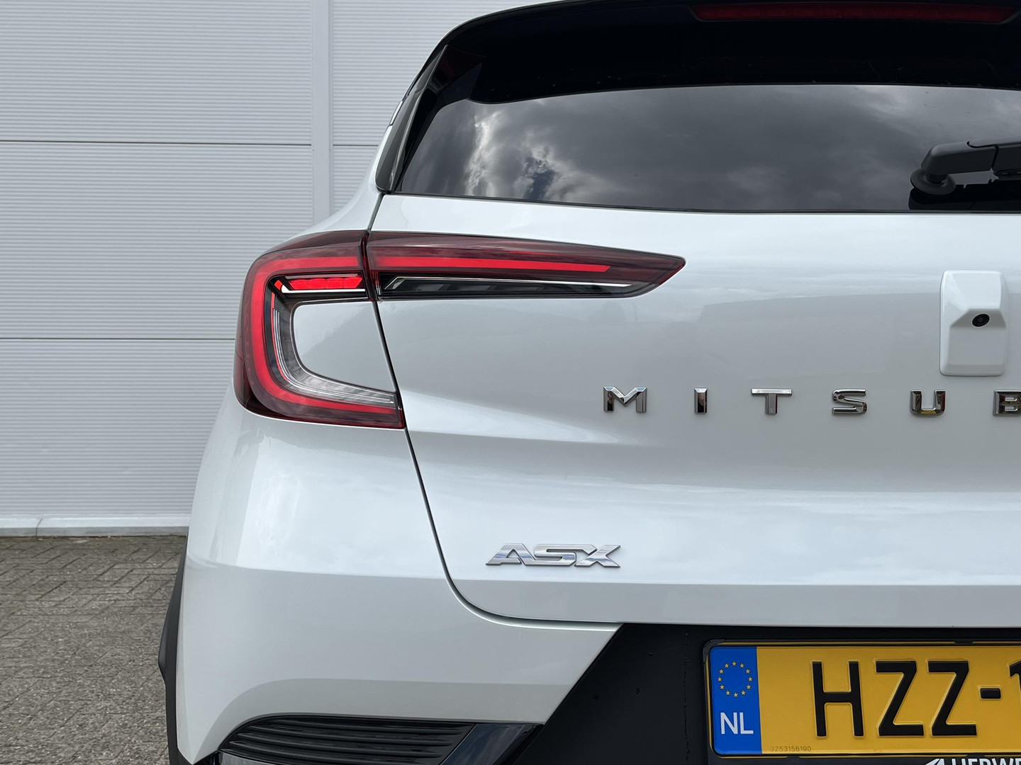 Mitsubishi Mitsubishi