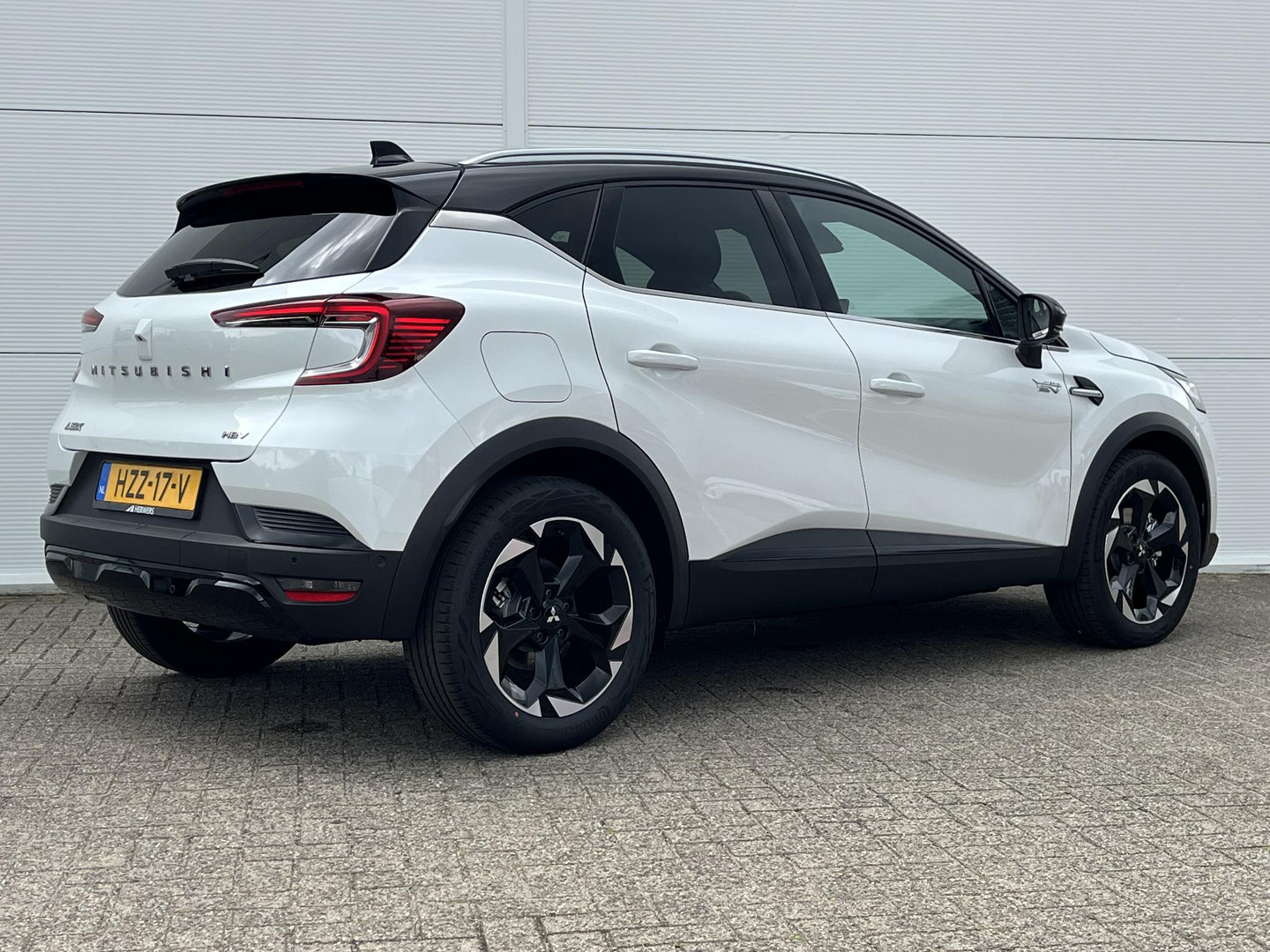 Mitsubishi Mitsubishi