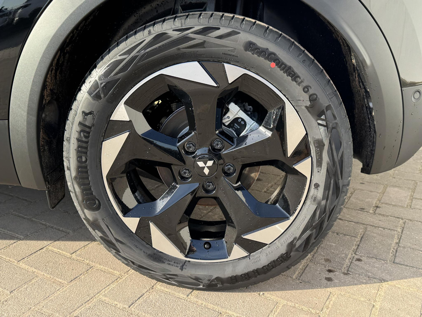Mitsubishi Mitsubishi