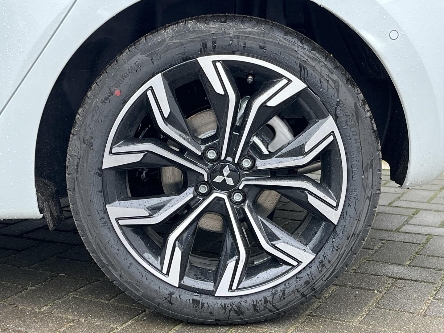 Mitsubishi Mitsubishi