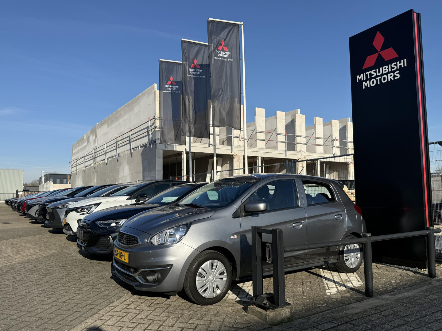 Mitsubishi Mitsubishi