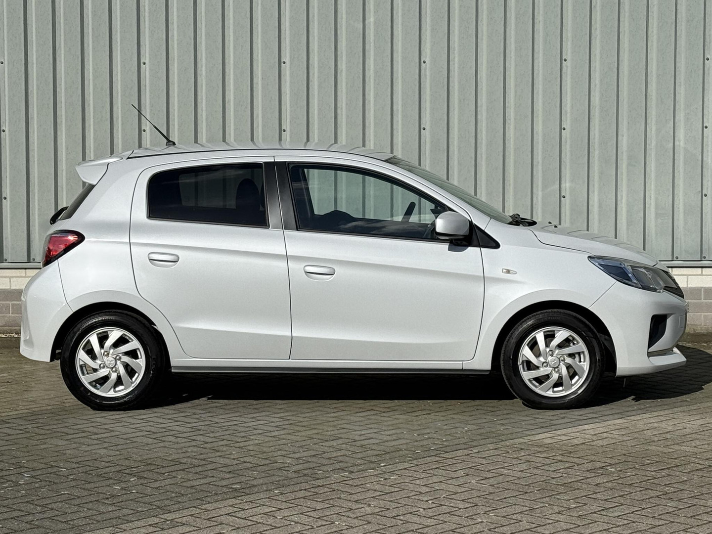 Mitsubishi Mitsubishi