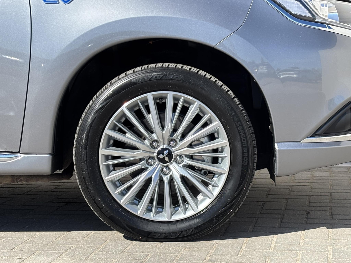 Mitsubishi Mitsubishi