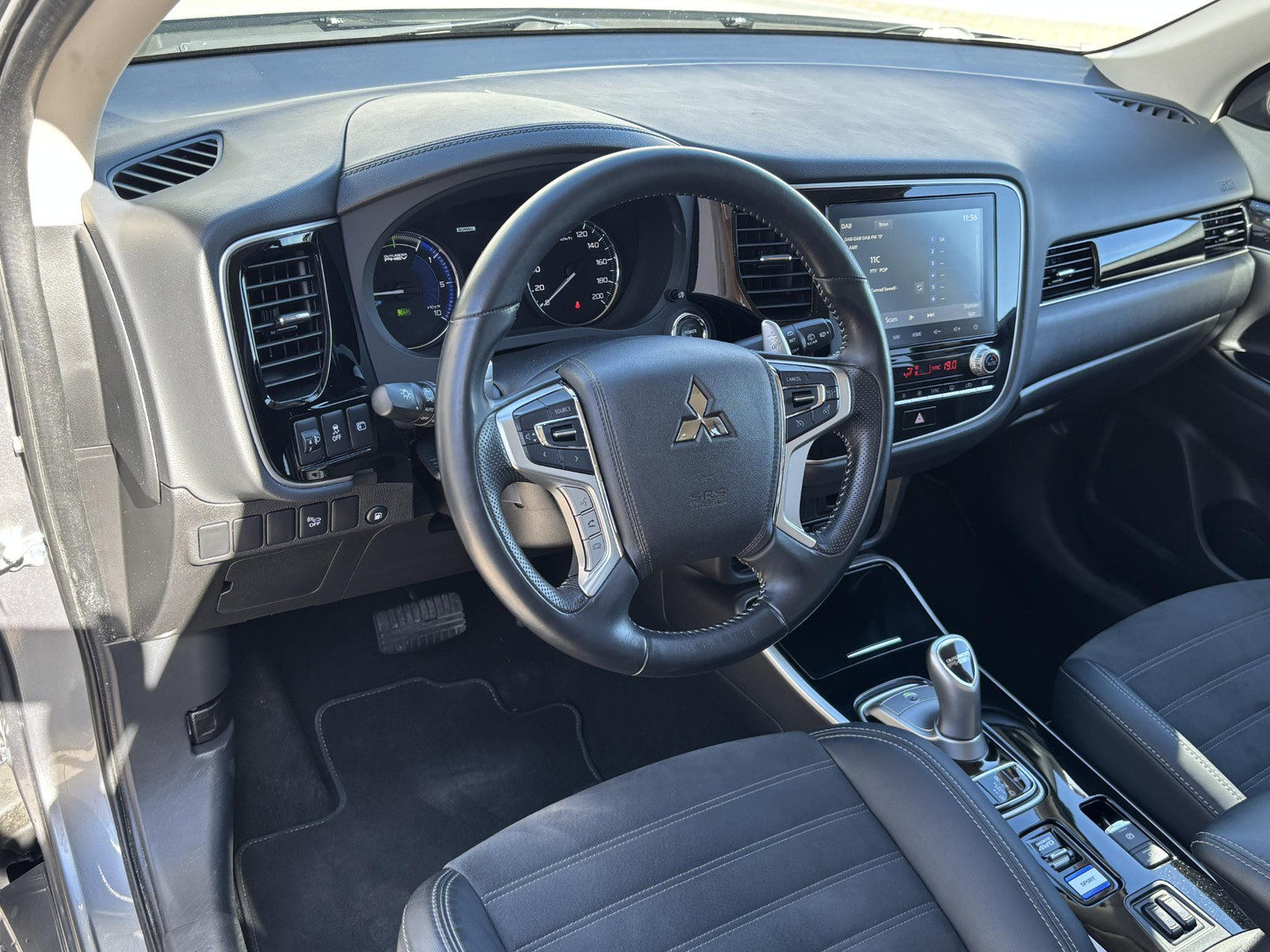 Mitsubishi Mitsubishi