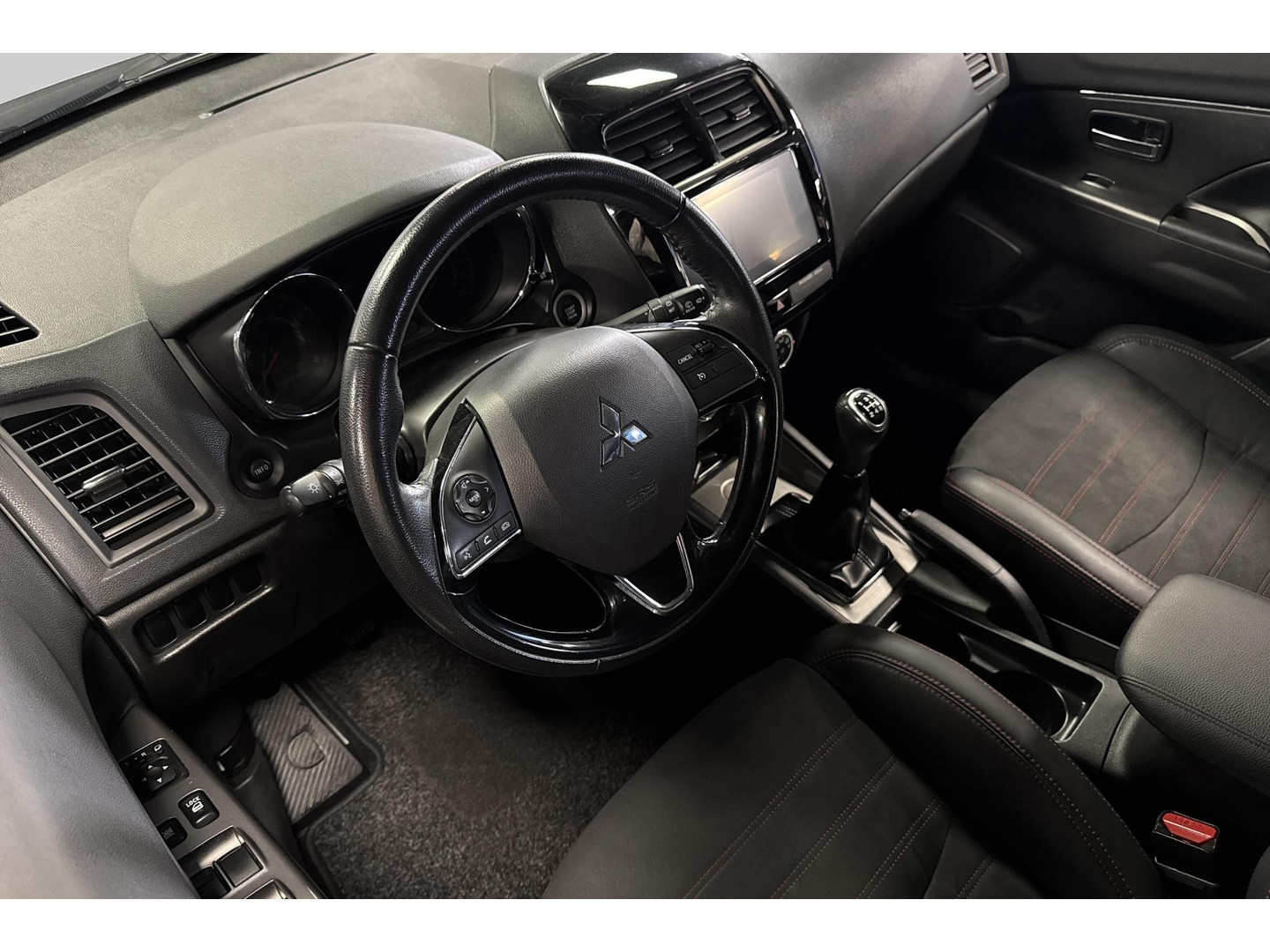 Mitsubishi Mitsubishi