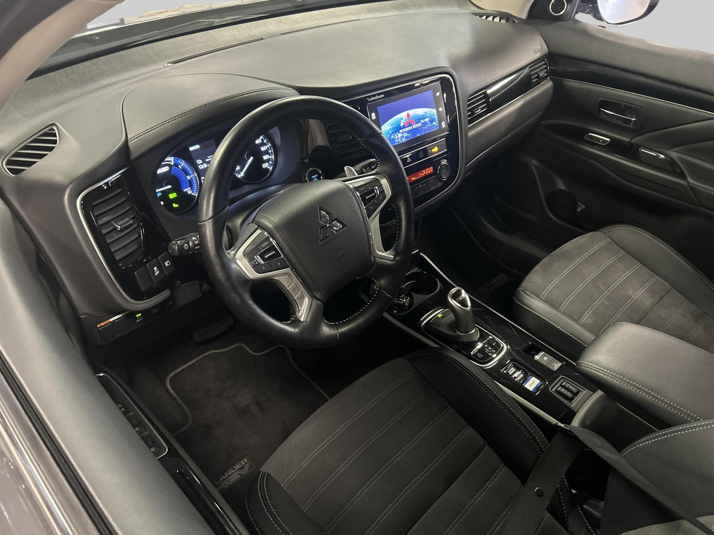 Mitsubishi Mitsubishi
