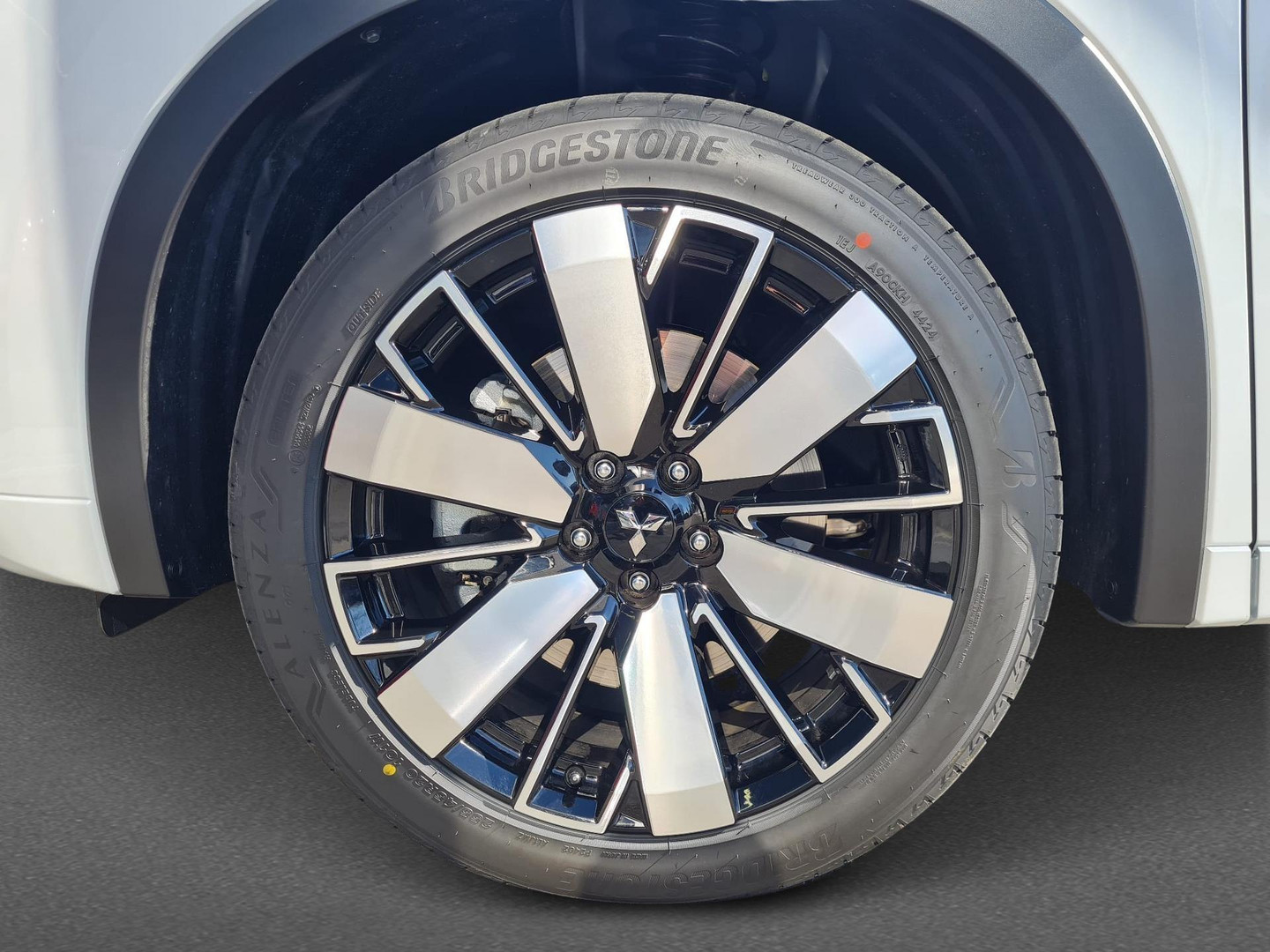 Mitsubishi Mitsubishi