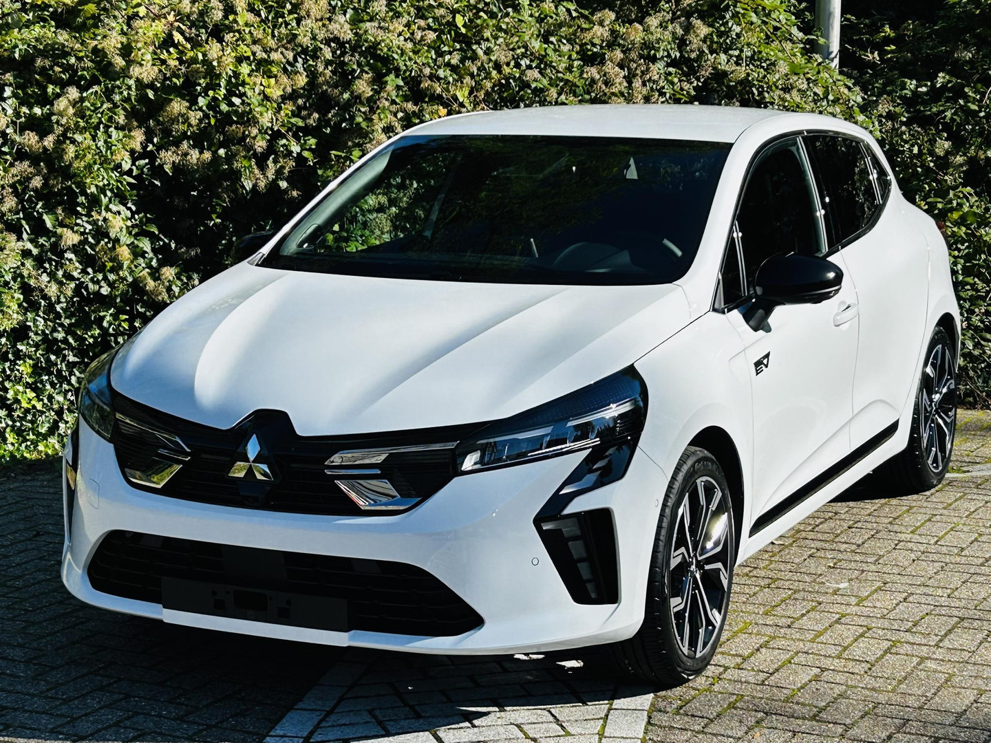 Mitsubishi Mitsubishi
