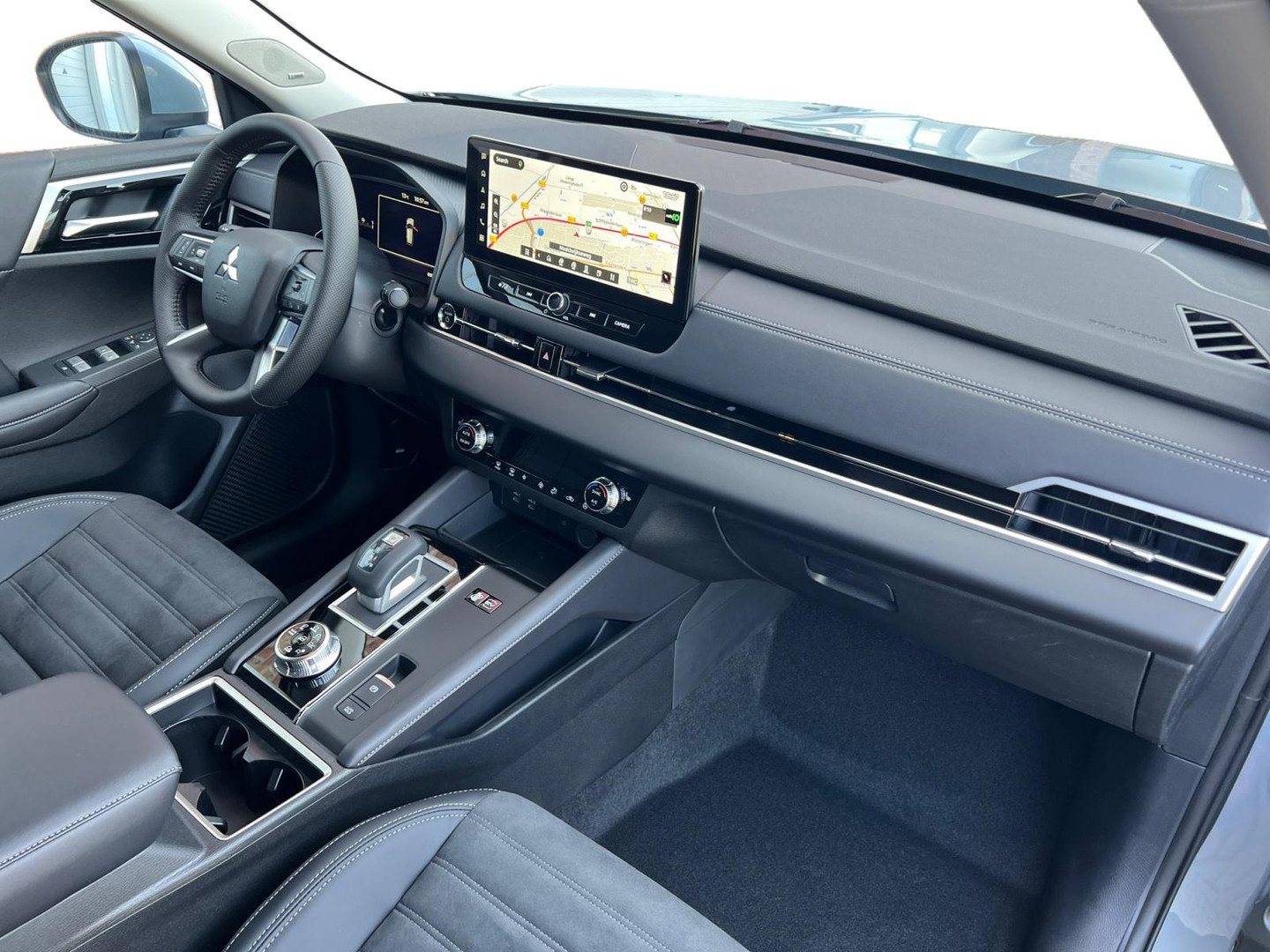 Mitsubishi Mitsubishi