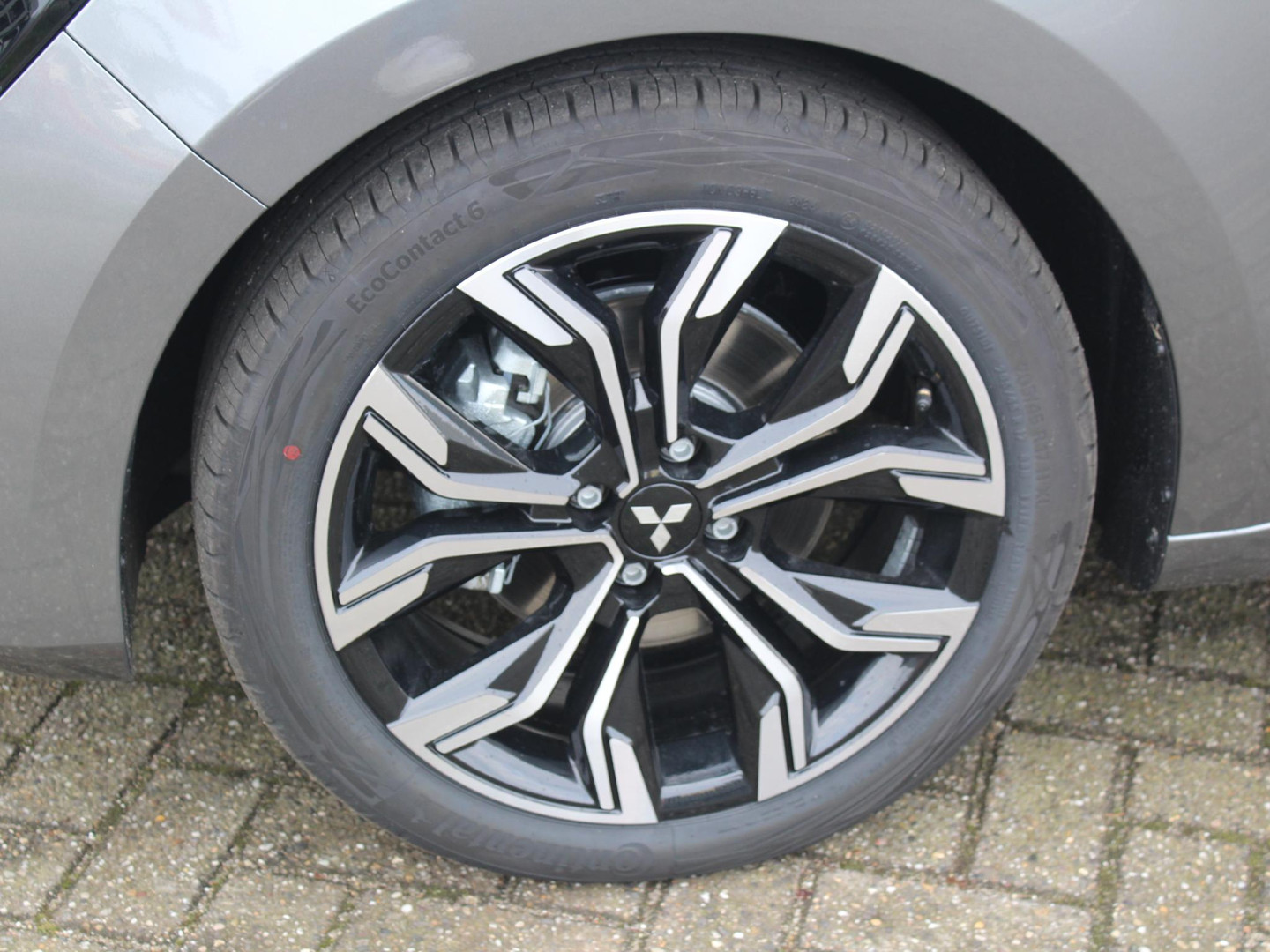Mitsubishi Mitsubishi