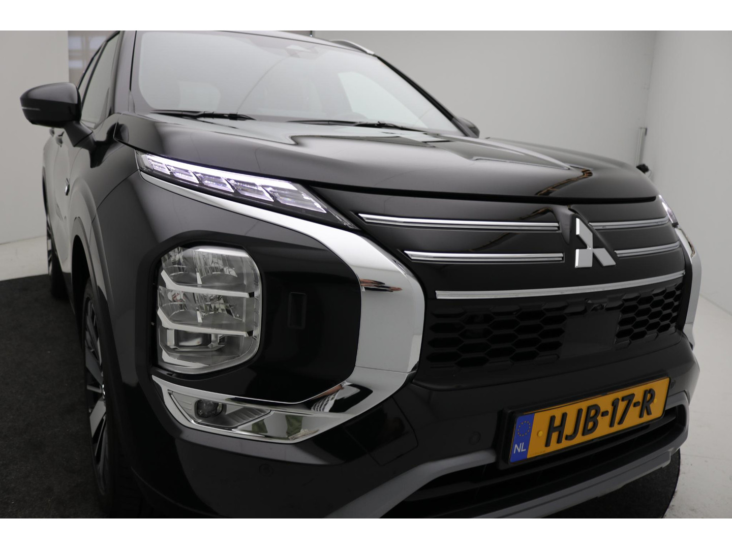 Mitsubishi Mitsubishi